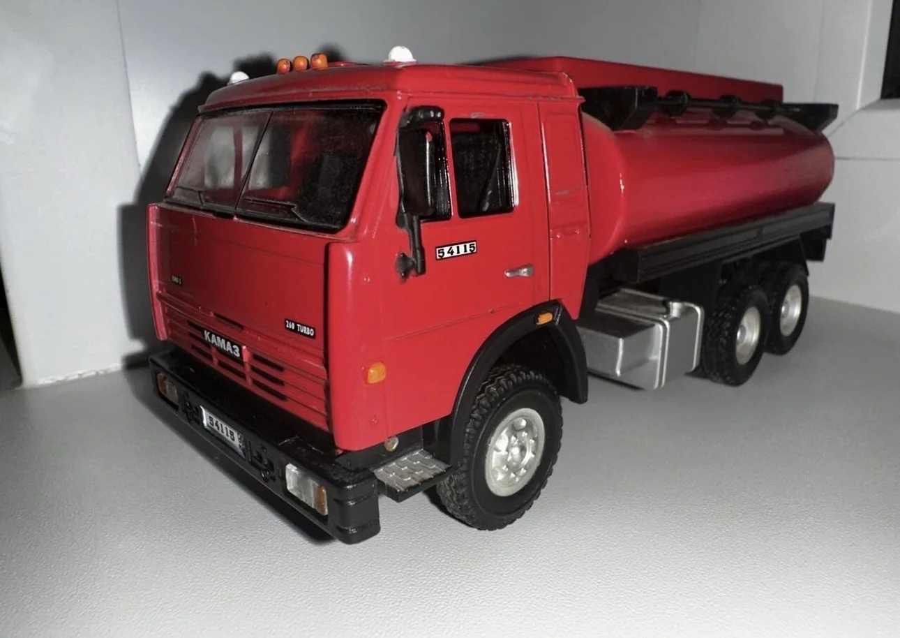 коллекционная модель Камаз-5320 (54115) - изображение 1