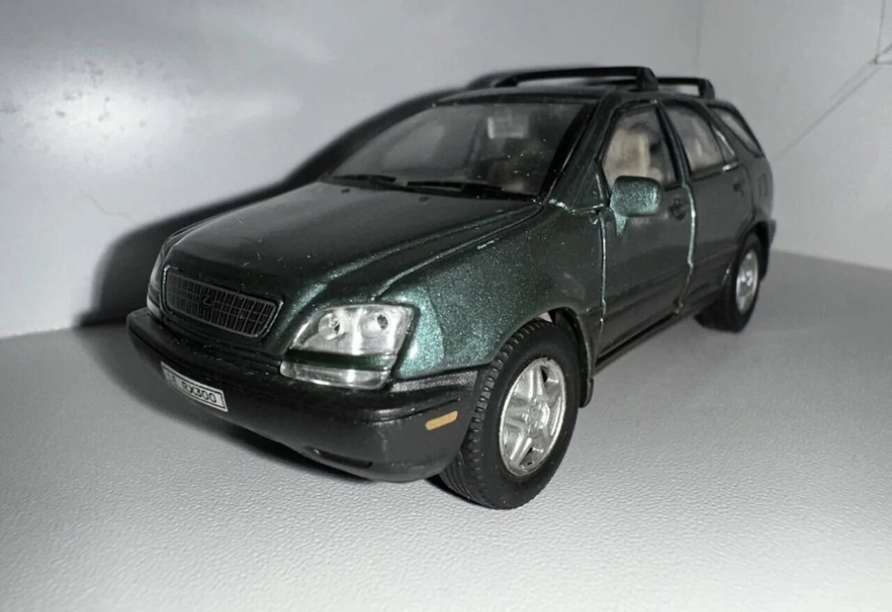 коллекционная модель автомобиля Lexus Rx300 - изображение 1