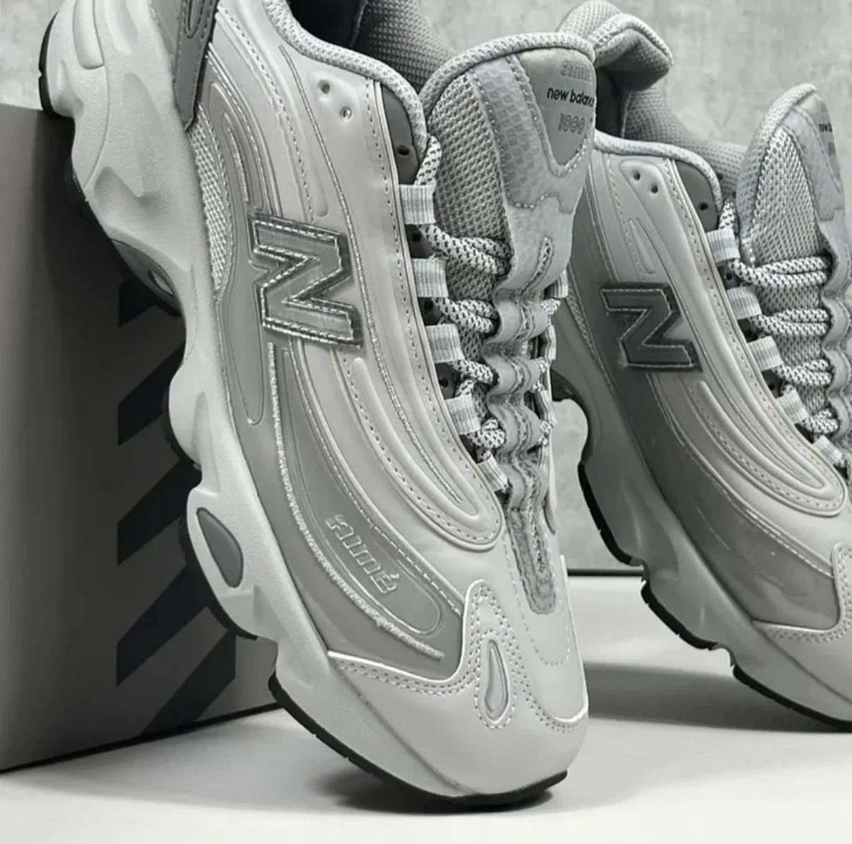 Кроссовки new balance 1000 - миниатюра 2