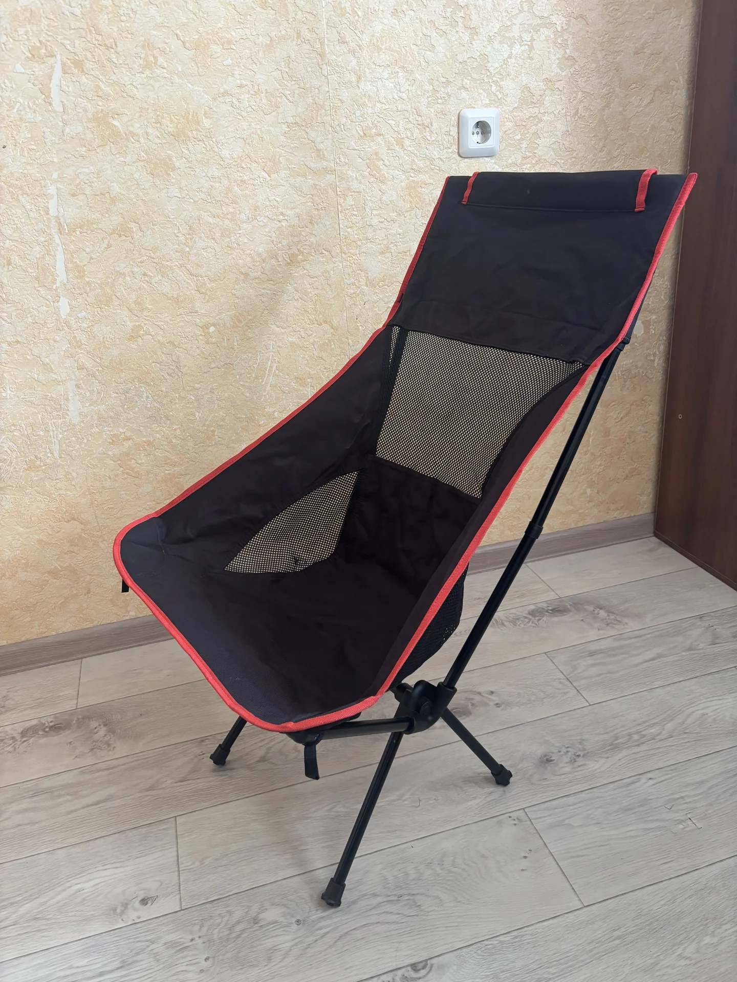 Кресло кемпинговое Skully High back space chair bl