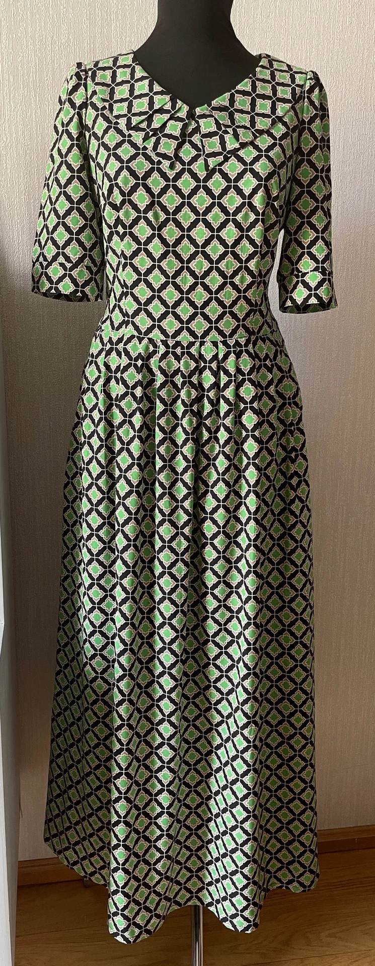 Платье Olivegrey нарядное макси 44 р - изображение 1