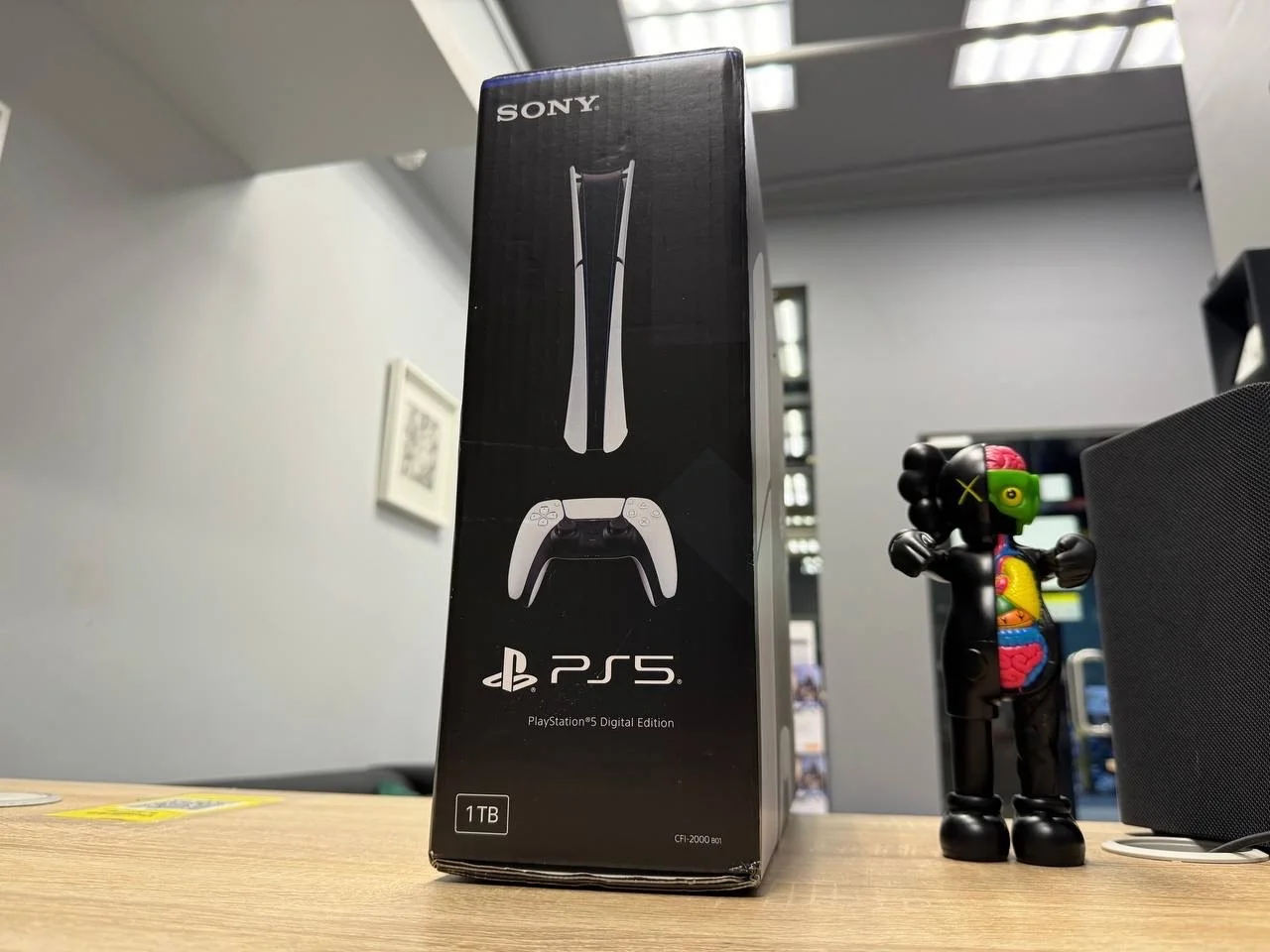 Sony PlayStation 5 Slim Digital Edition 1TB Новый - миниатюра 2