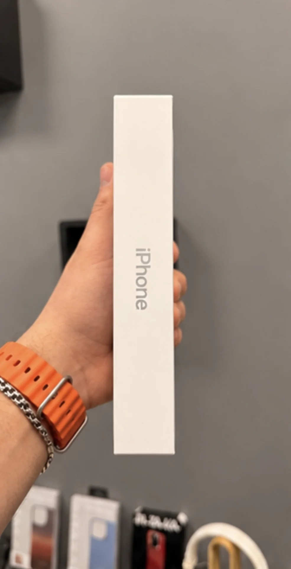 iPhone 17 Pro Max 256GB Silver Sim-eSim «Новый» - миниатюра 2