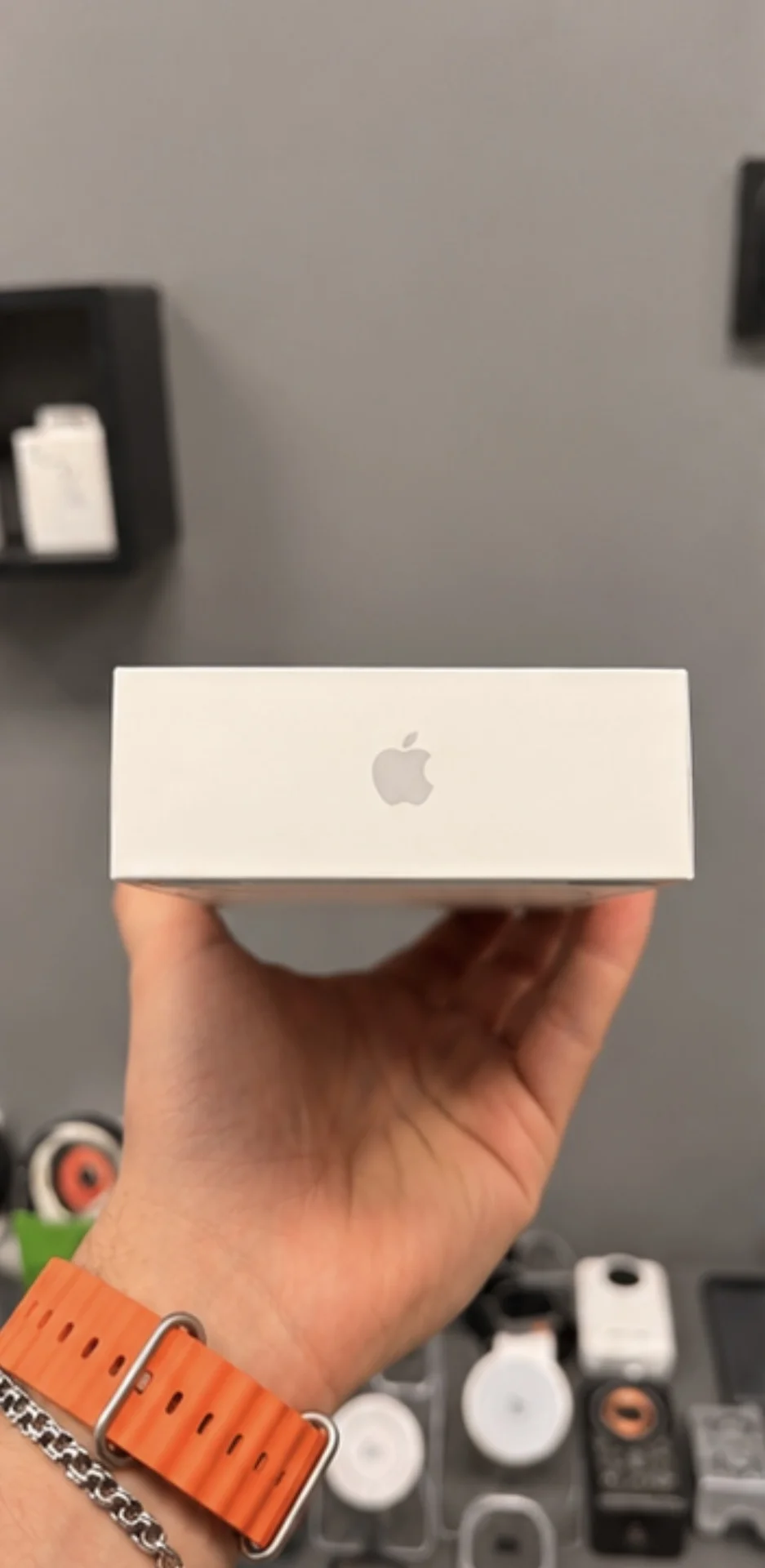 iPhone 17 Pro Max 256GB Silver Sim-eSim «Новый» - миниатюра 4