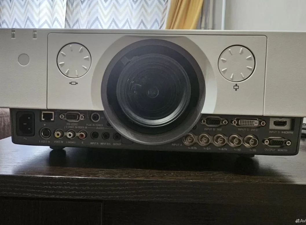 Проектор Sony VPL FH31 - изображение 1