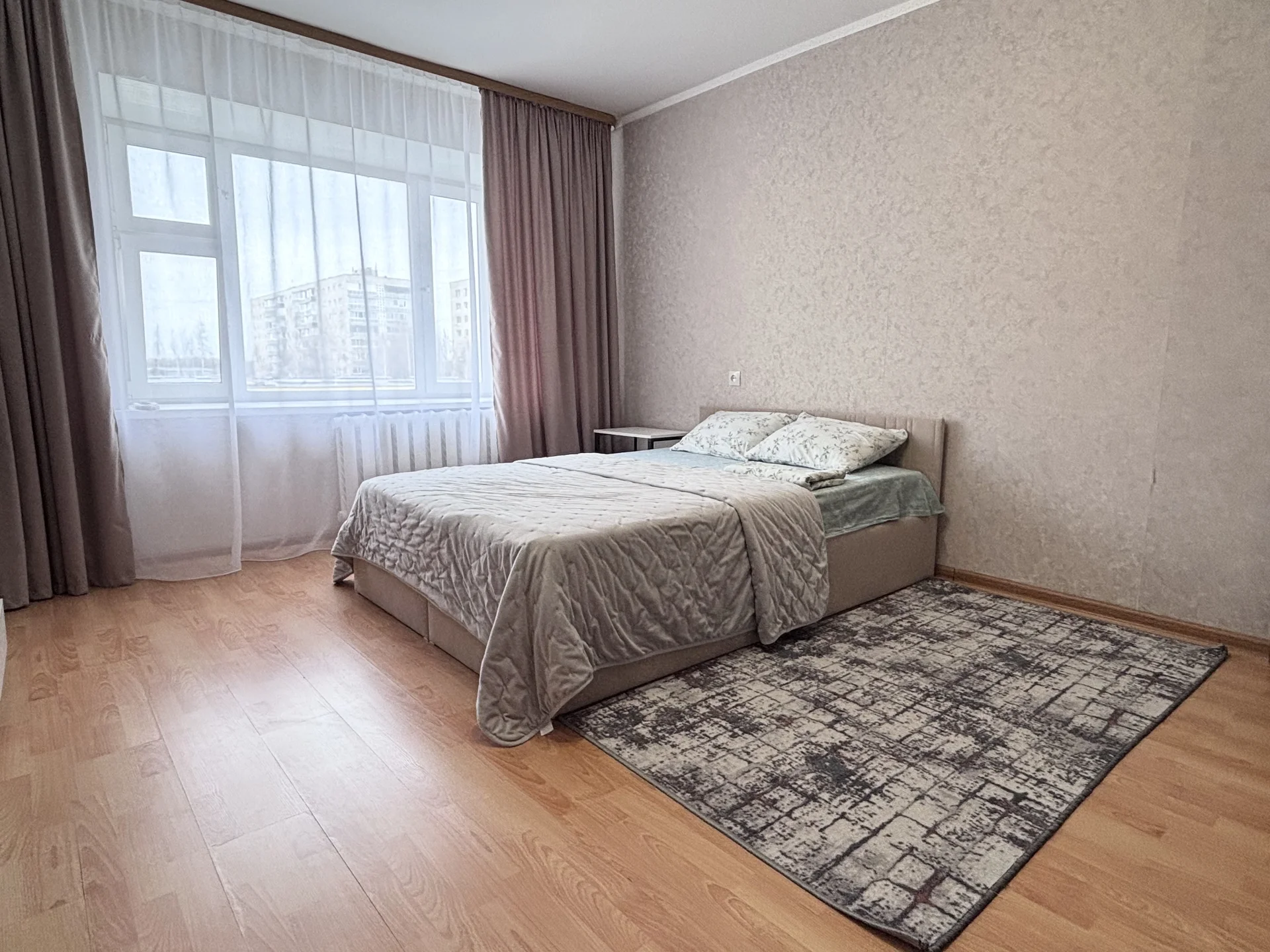 Сдам квартру посуточно - изображение 1