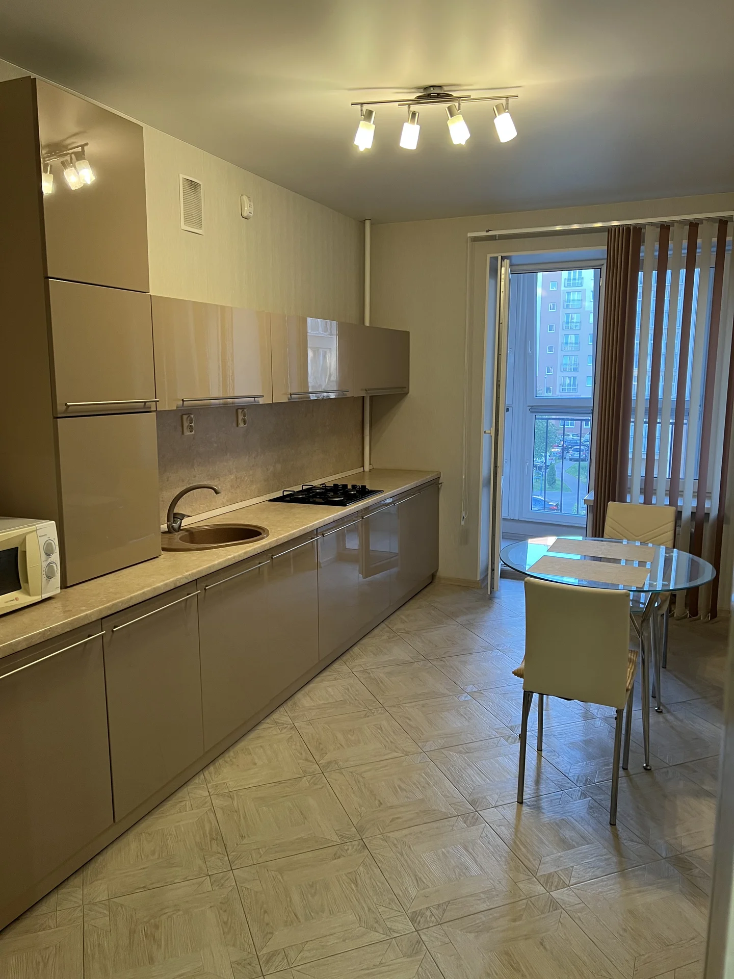 Продам 1-к. квартиру 43м - миниатюра 2