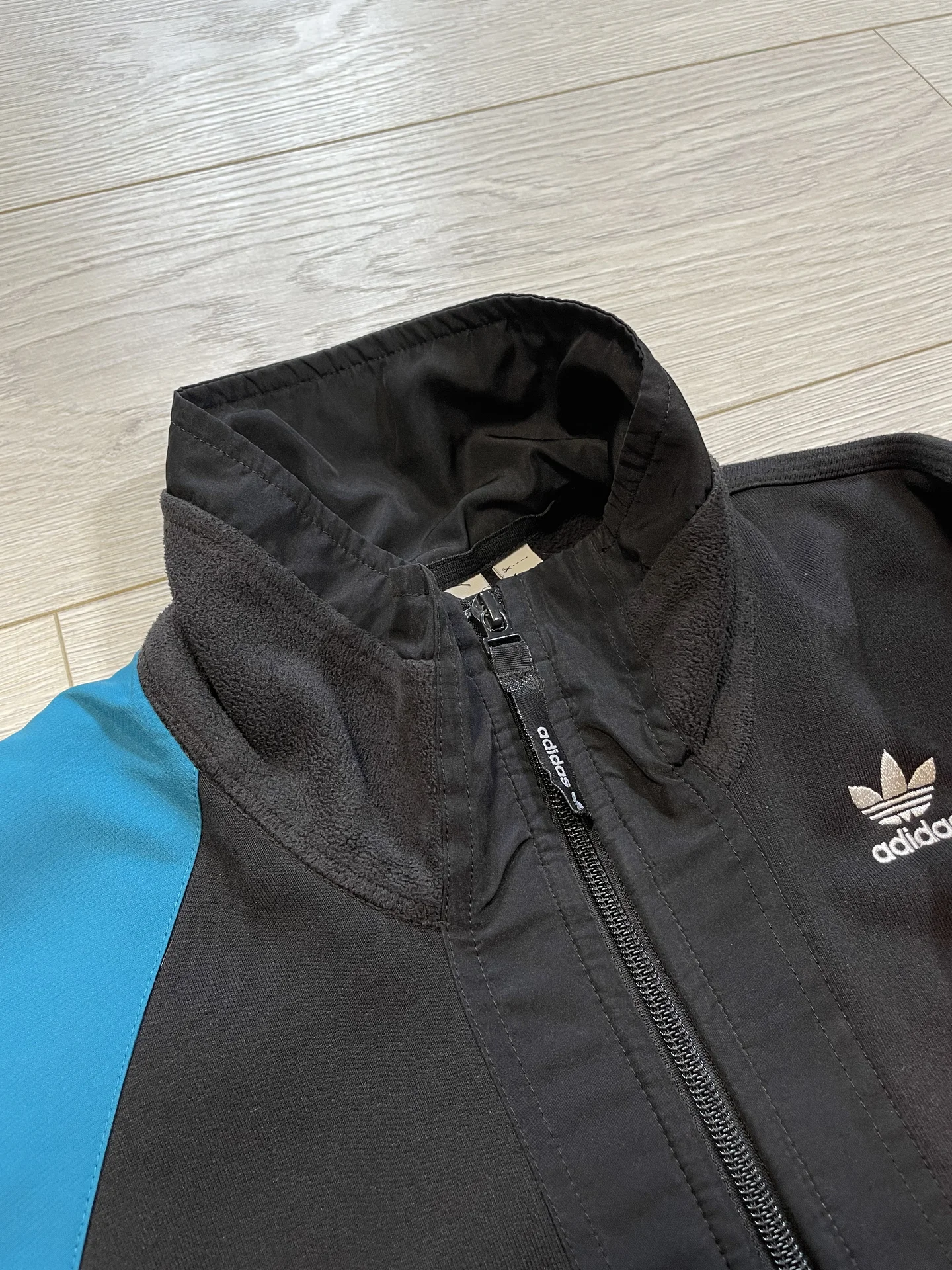 Кофта на молнии adidas originals - миниатюра 3