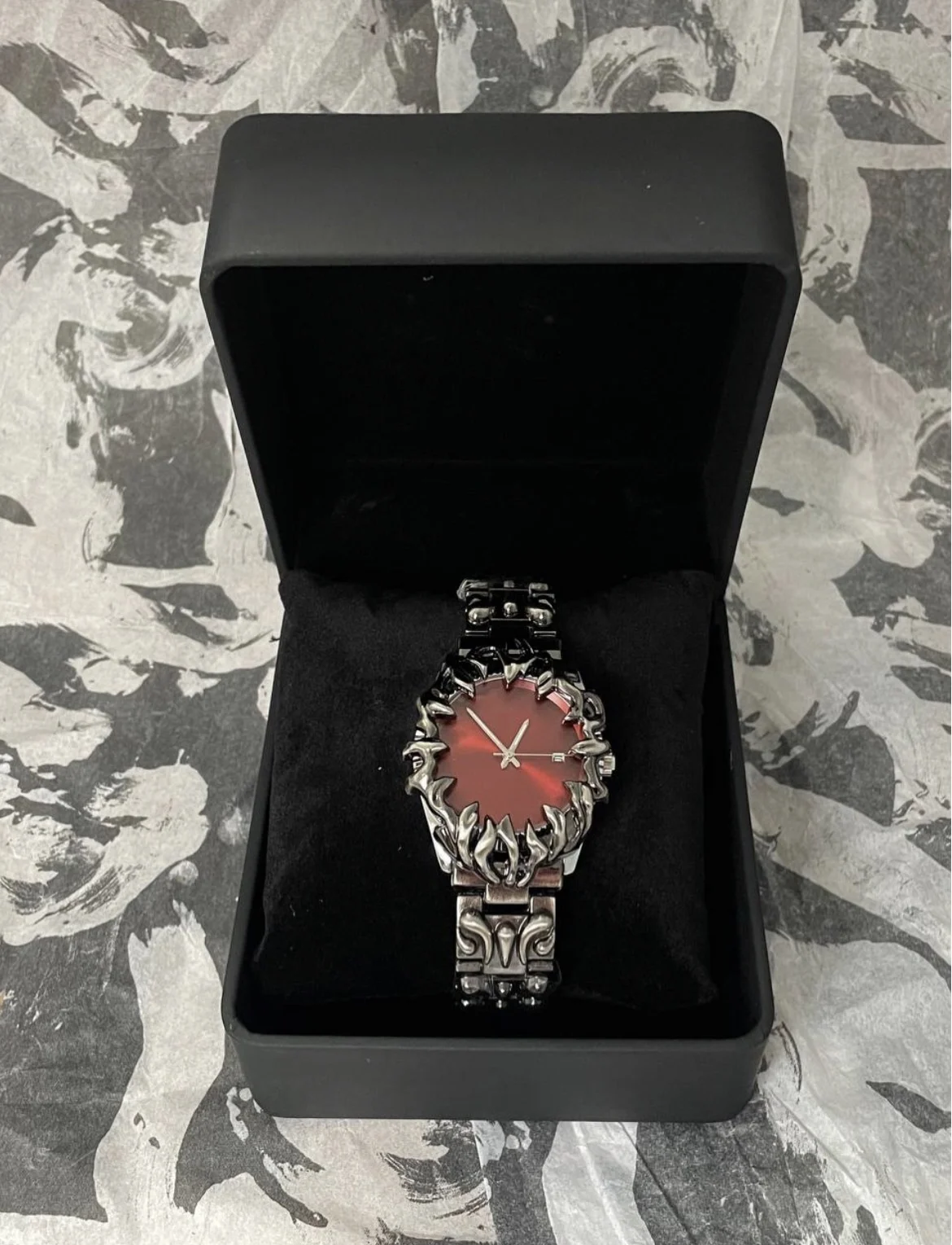 Часы Alabaster type