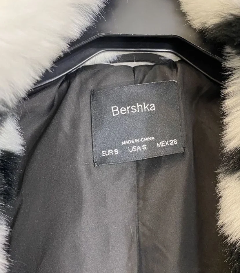 Шуба bershka - миниатюра 5