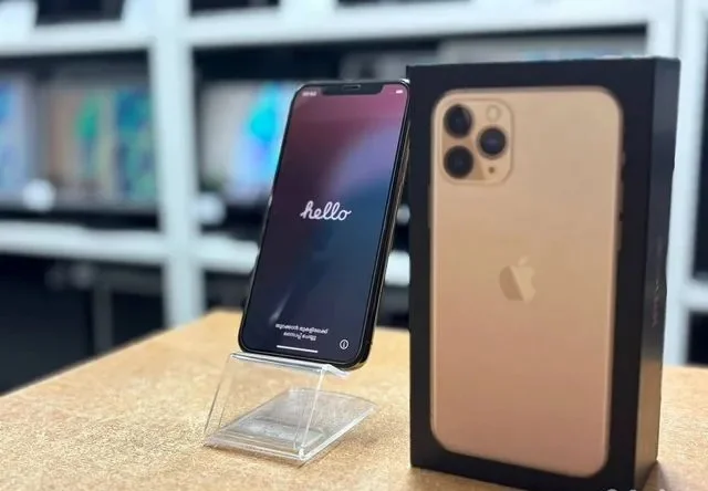 iPhone 11 Pro, 64 ГБ - изображение 1