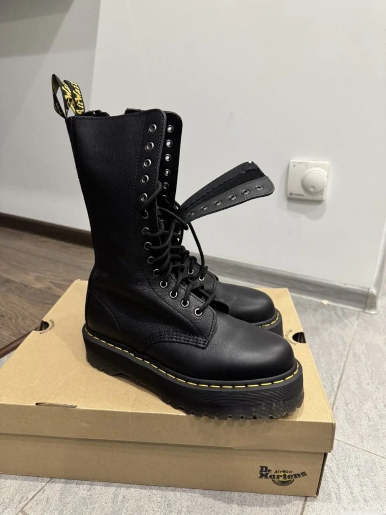 Ботинки высокие Dr. Martens 1b99 quad - миниатюра 2