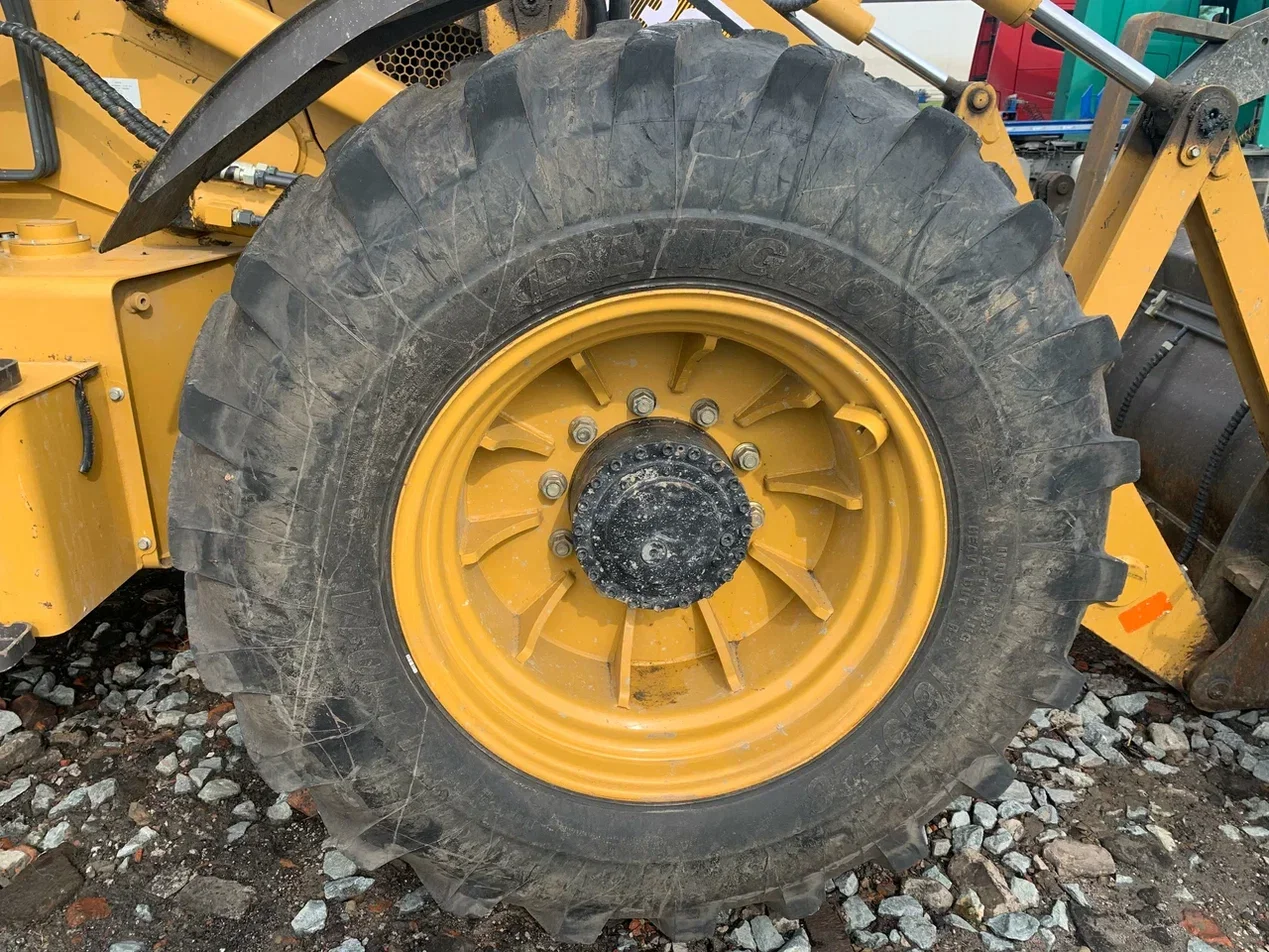 Продам Экскаватор-погрузчик SHANMON 388 - миниатюра 10