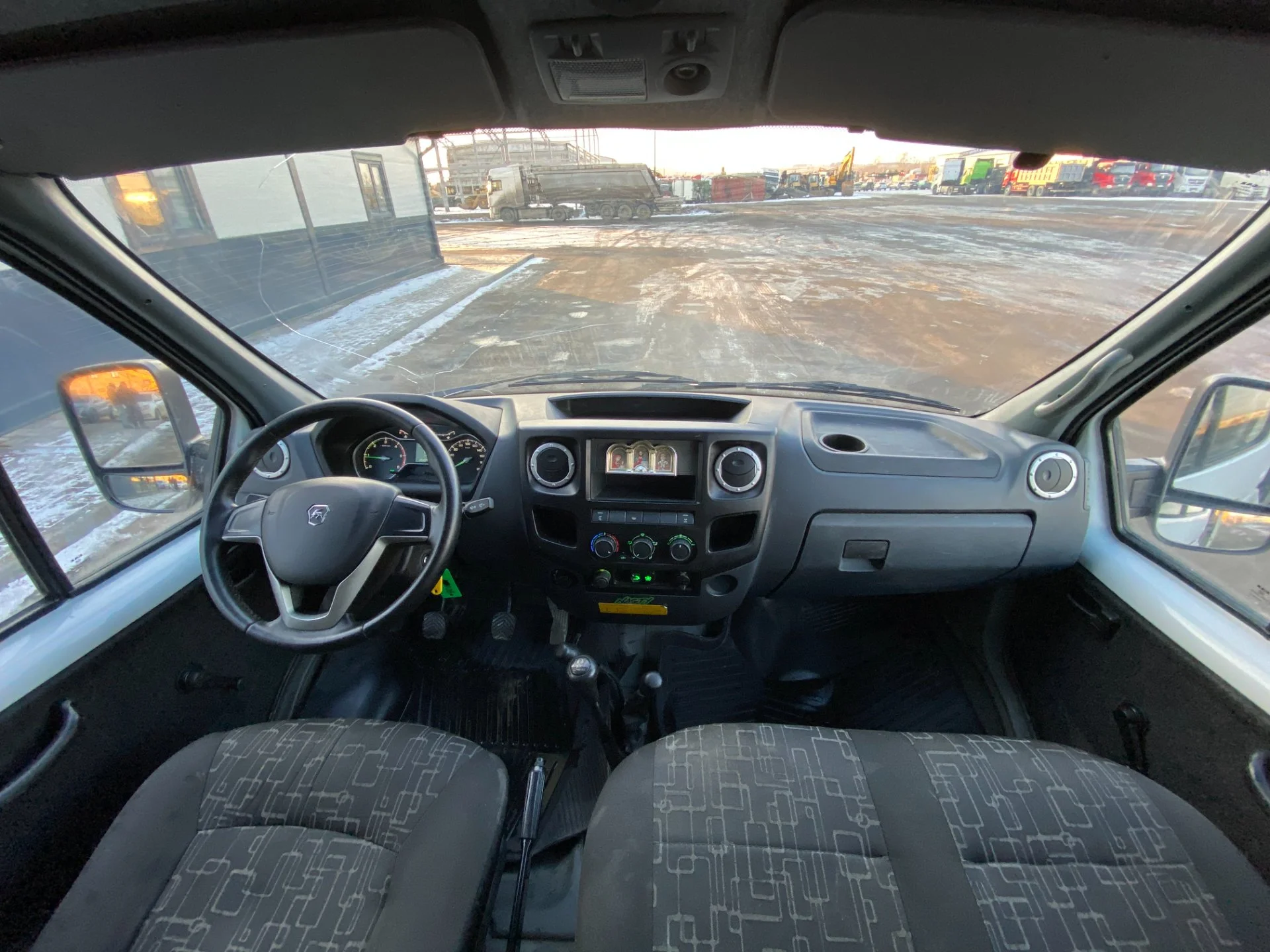 Проджа GAZ  SOBOL Цельнометаллический 27527 (4WD) - миниатюра 4