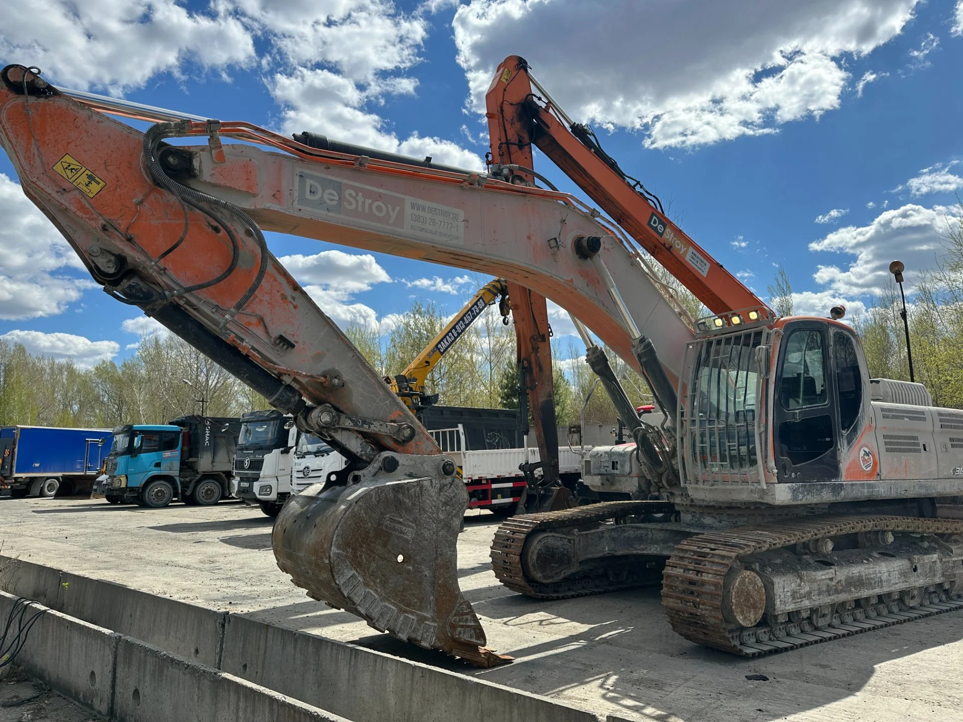 Гусеничный экскаватор Doosan DX360LCA‑7M - миниатюра 3