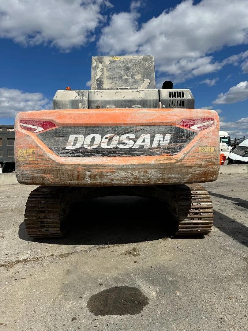 Гусеничный экскаватор Doosan DX360LCA‑7M - миниатюра 8