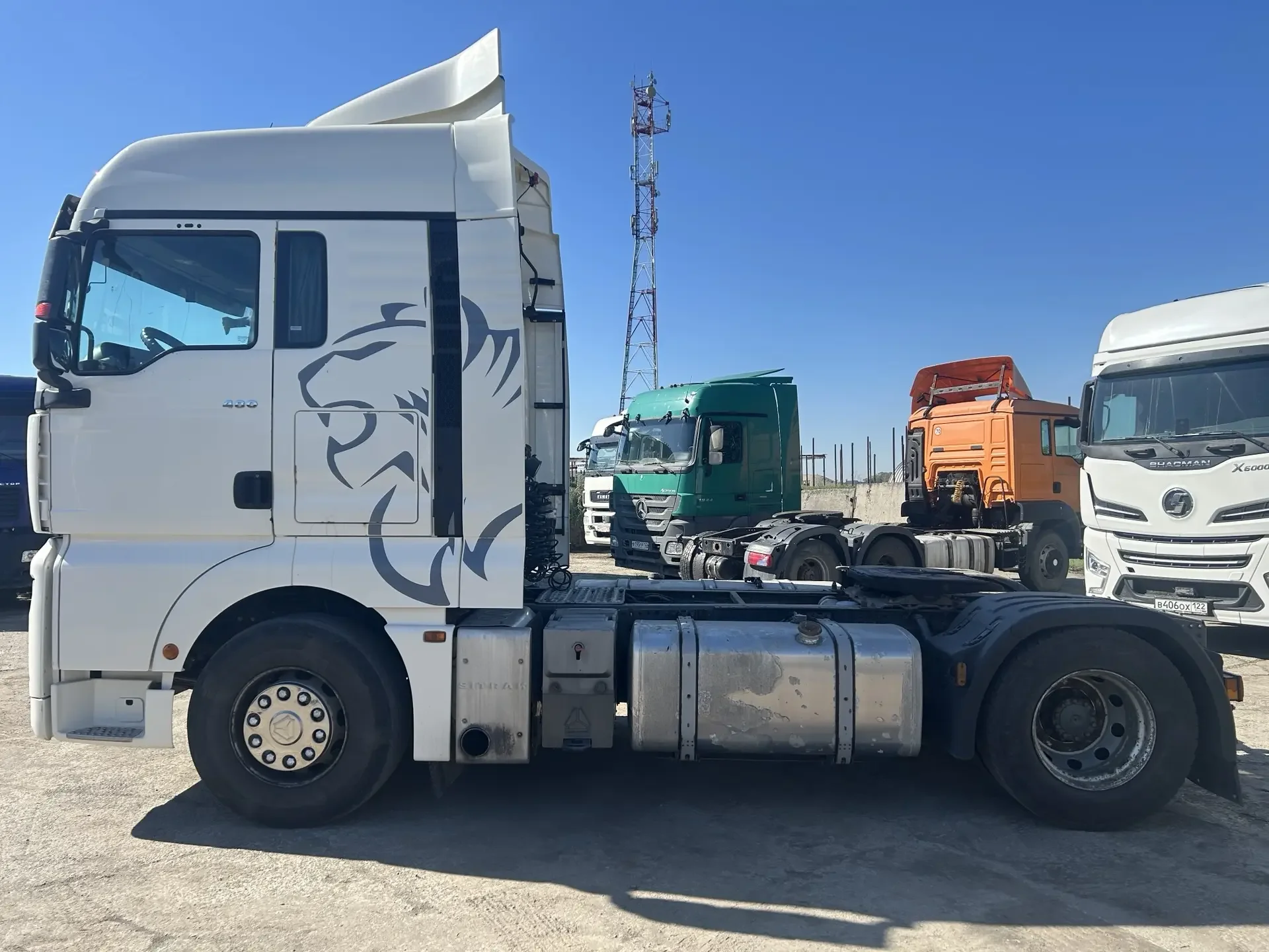 В продаже SITRAK C7H 4x2 Седельный тягач - миниатюра 5