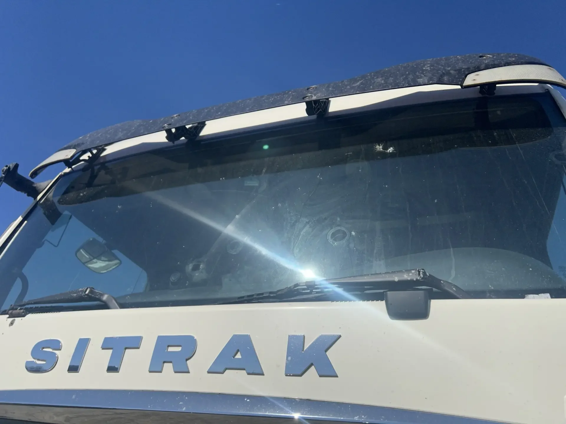 В продаже SITRAK C7H 4x2 Седельный тягач - миниатюра 24