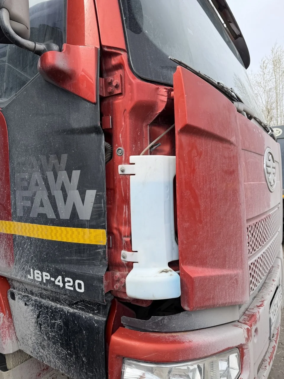 FAW J6 6x6 Самосвал - миниатюра 2