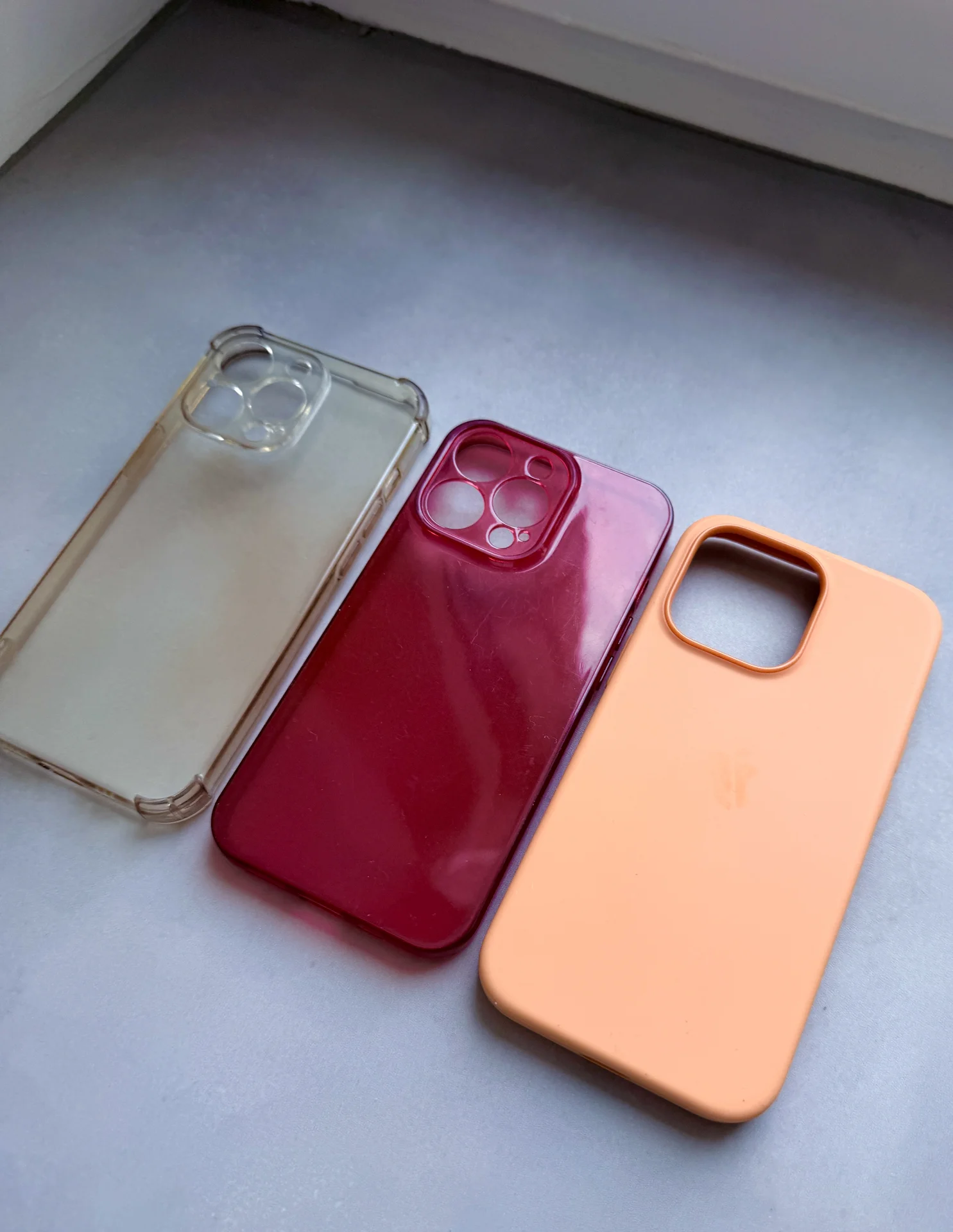 Чехлы на iphone 13 pro б/у - изображение 1