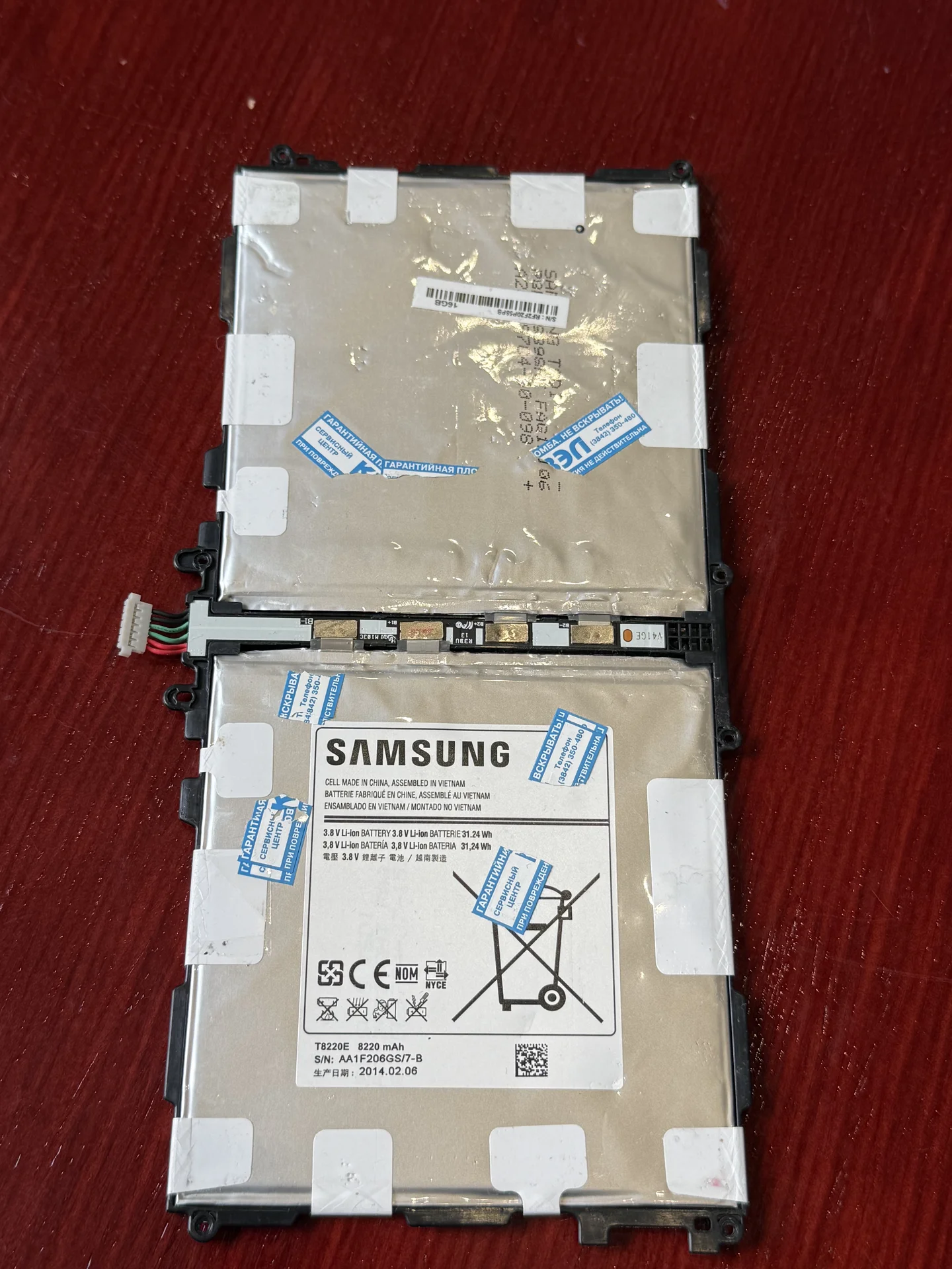 Аккумулятор и мат. плата на планшет Samsung - изображение 1