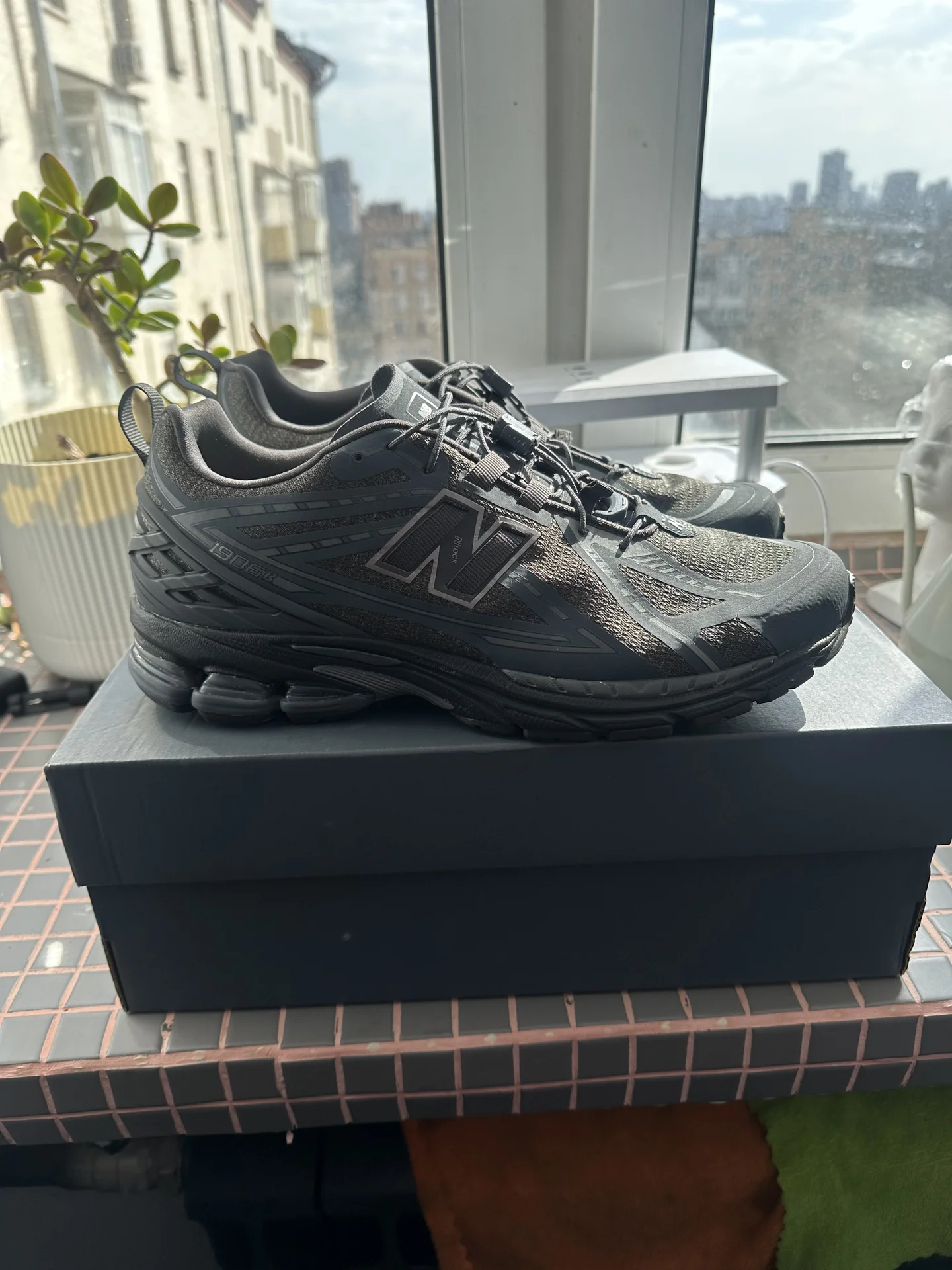 Кроссовки new balance1906 - изображение 1