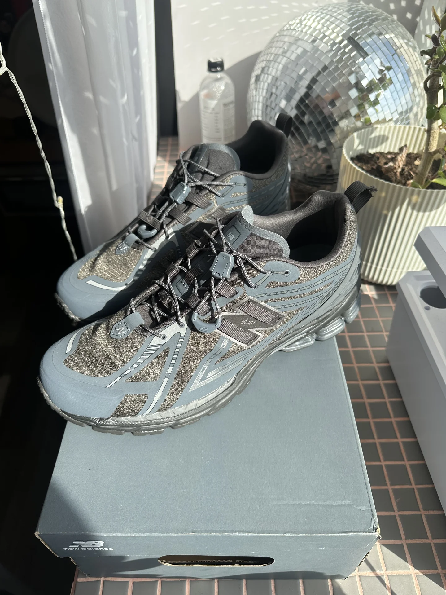 Кроссовки new balance1906 - миниатюра 3