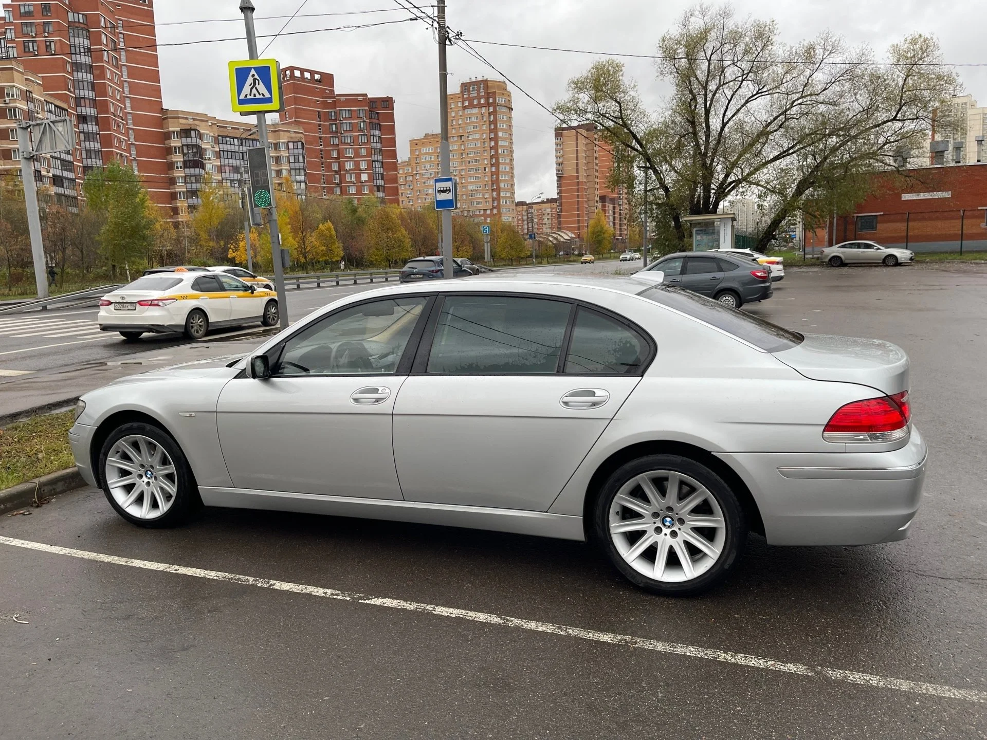 BMW 7 серии Long 750Li IV - миниатюра 2