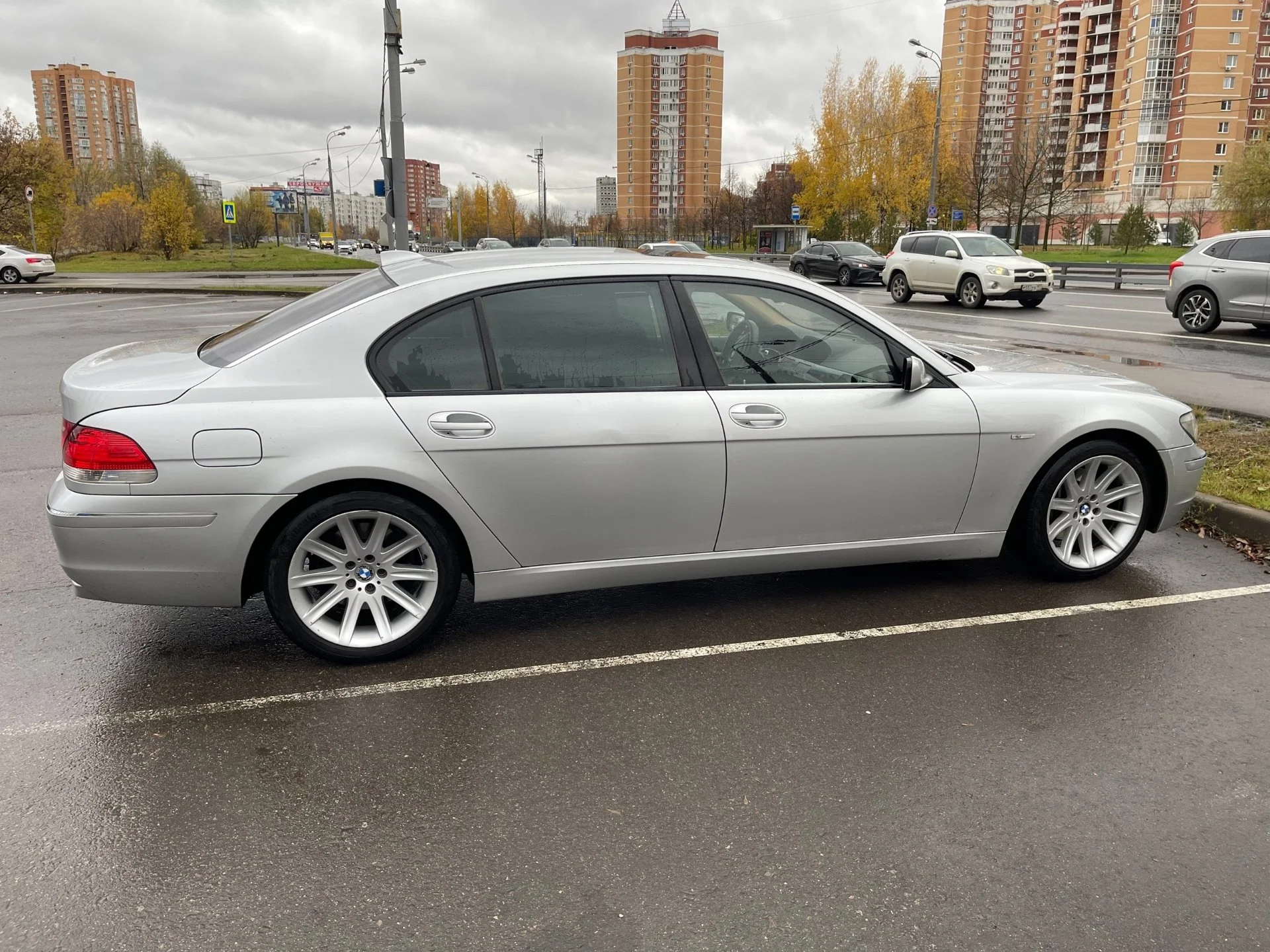 BMW 7 серии Long 750Li IV - миниатюра 8