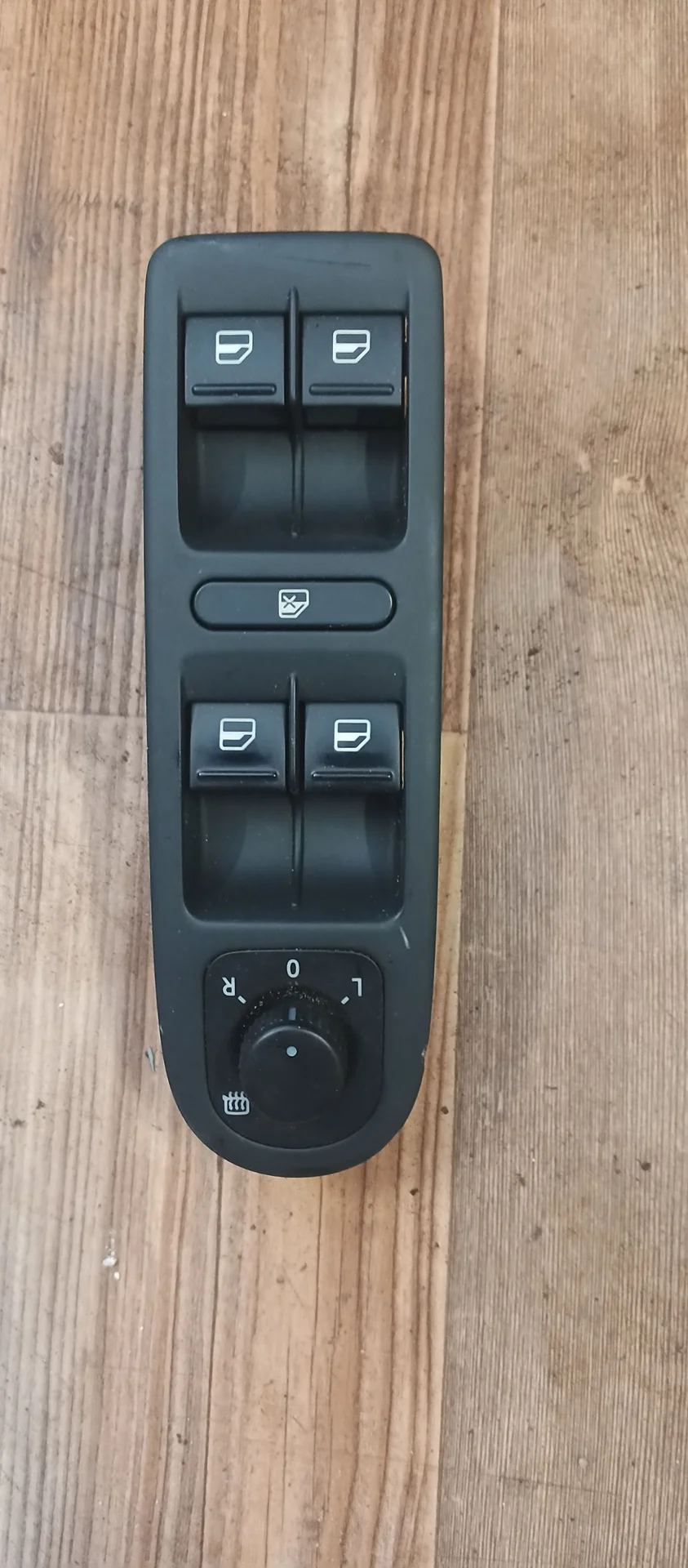 блок управления стеклоподьемниками vw golf 6 - изображение 1
