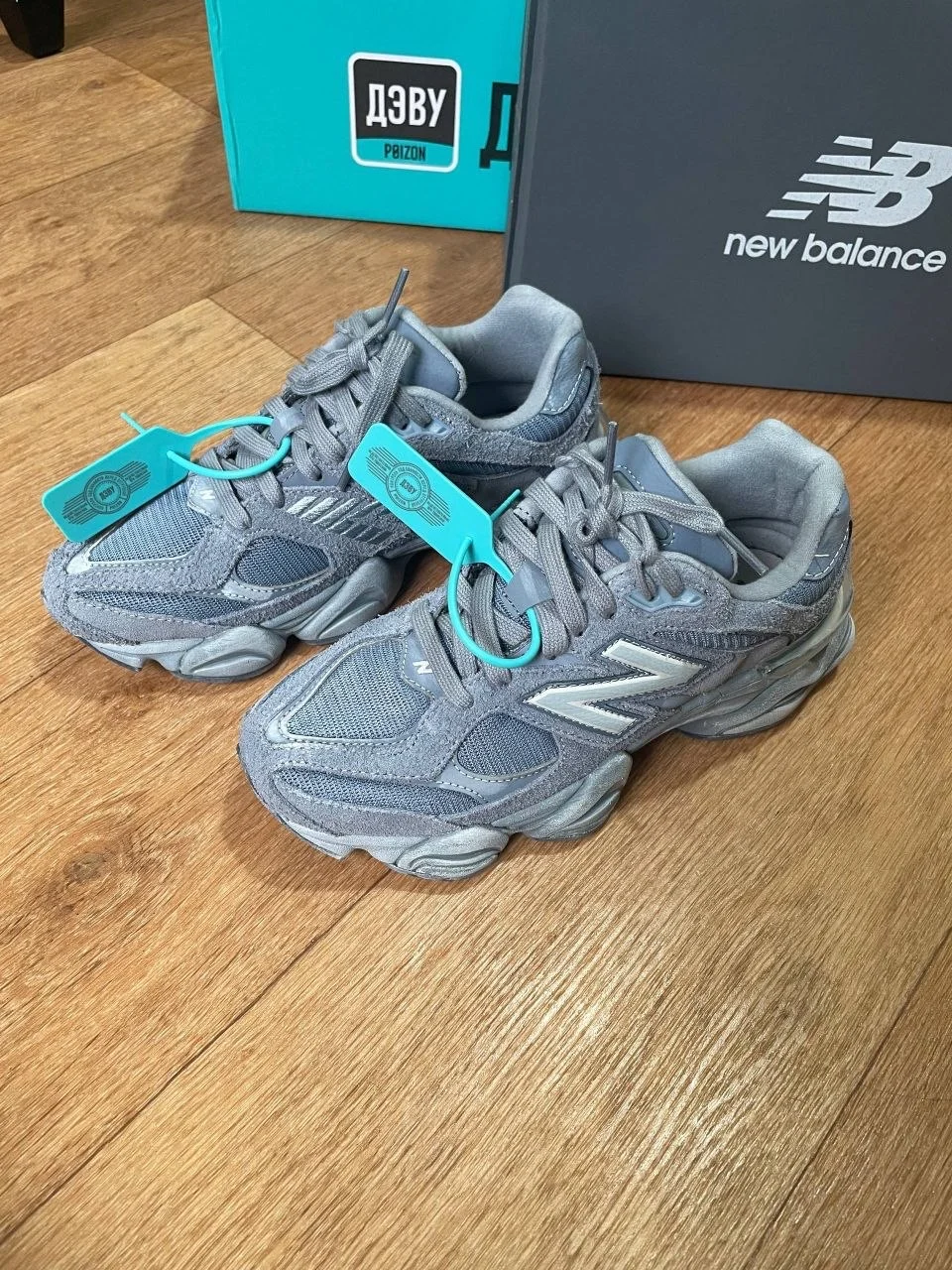 Кроссовки New Balance 9060 оригинал - миниатюра 3