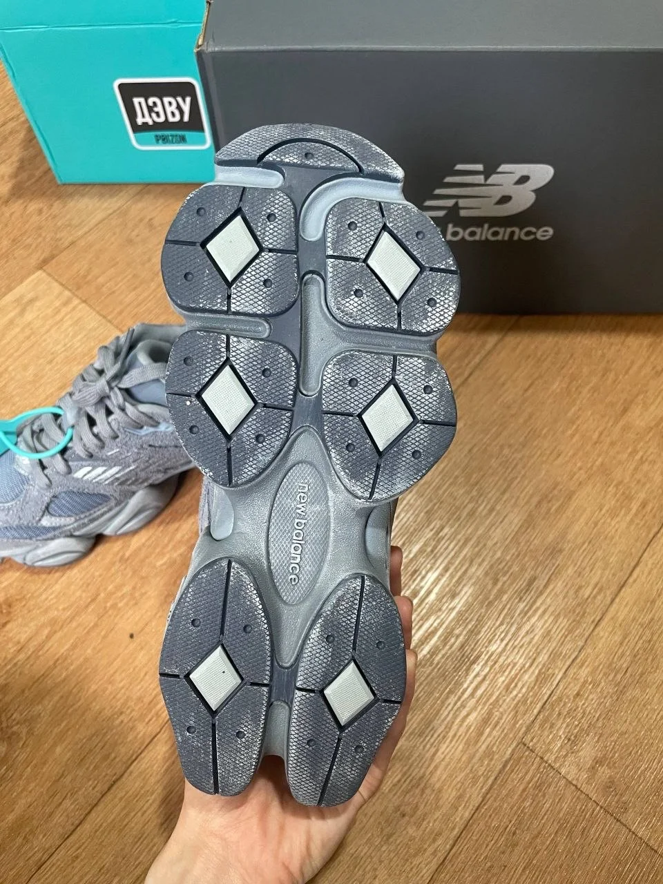 Кроссовки New Balance 9060 оригинал - миниатюра 4
