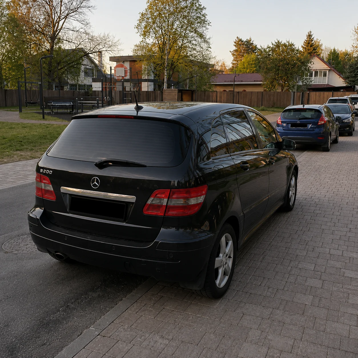 Mercedes benz b 200 - миниатюра 3