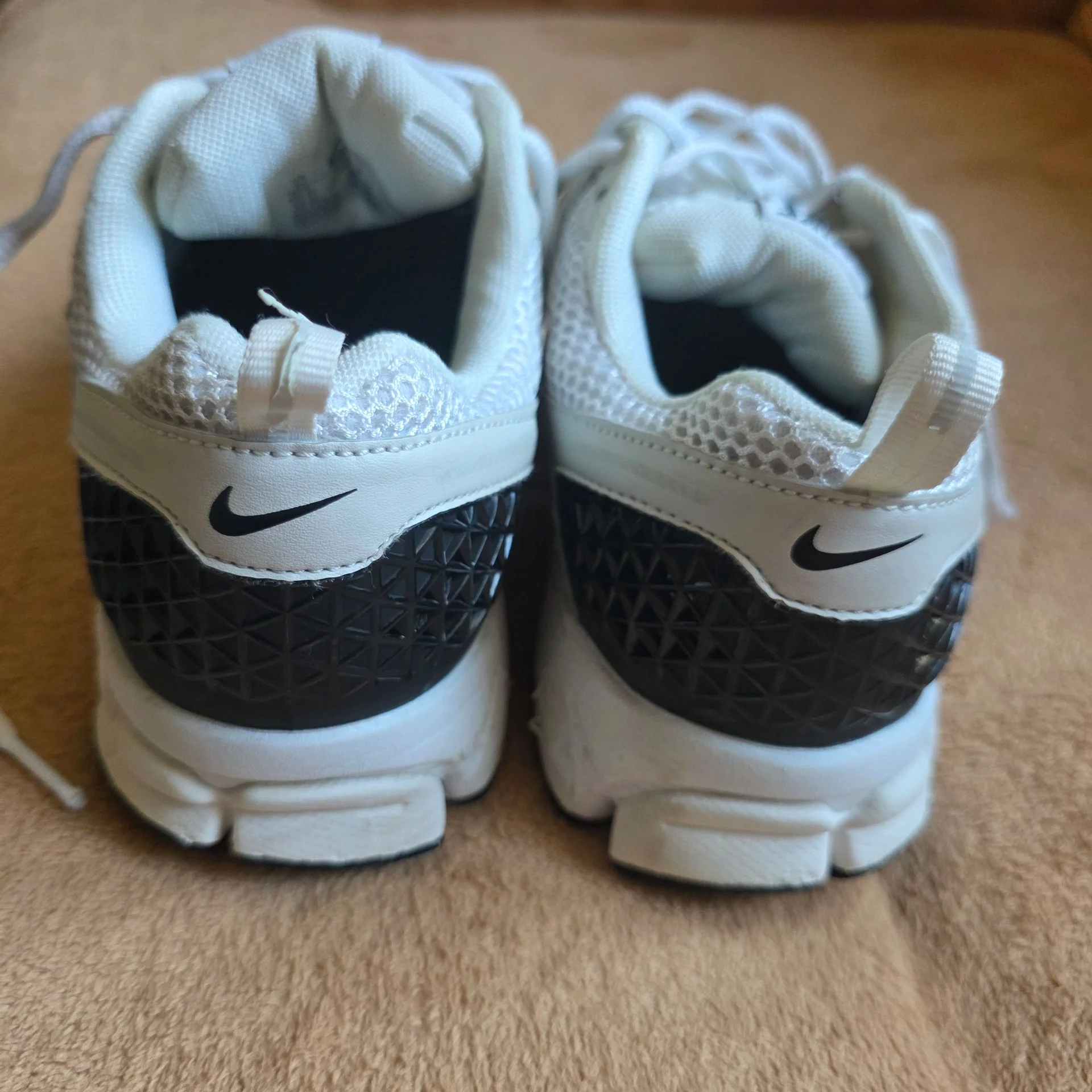 кроссовки Nike zoom vomero 5 - миниатюра 3
