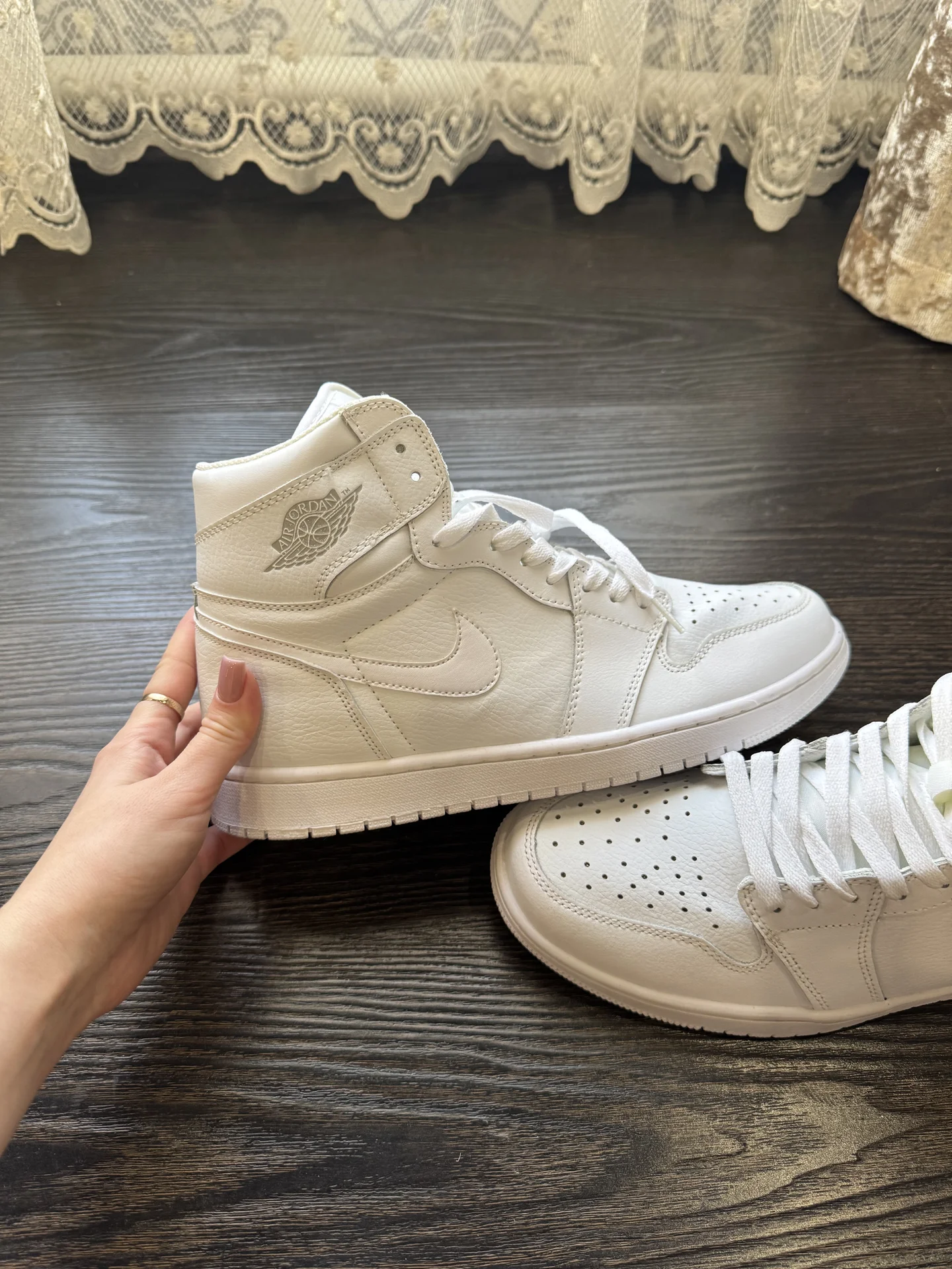 Кроссовки Nike белые - изображение 1