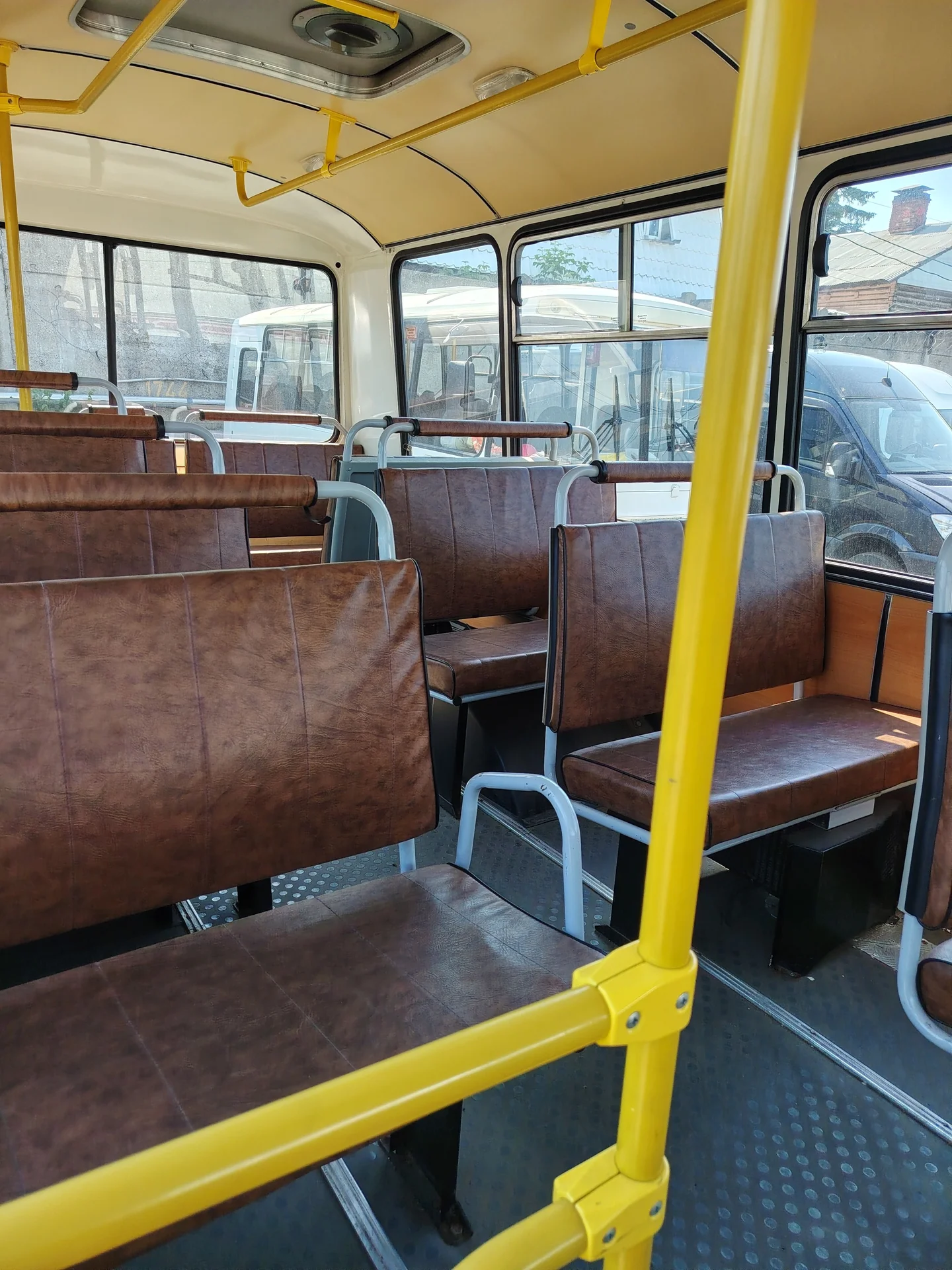 Автобус ПАЗ 320540-04 - миниатюра 5
