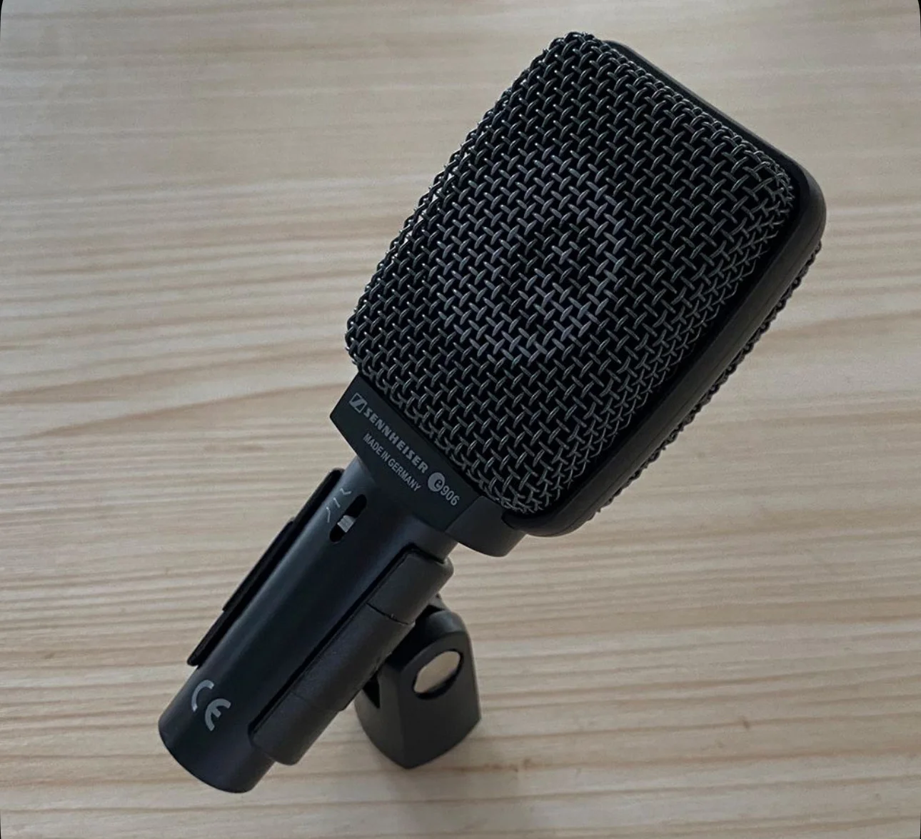 Sennheiser e906 - миниатюра 4