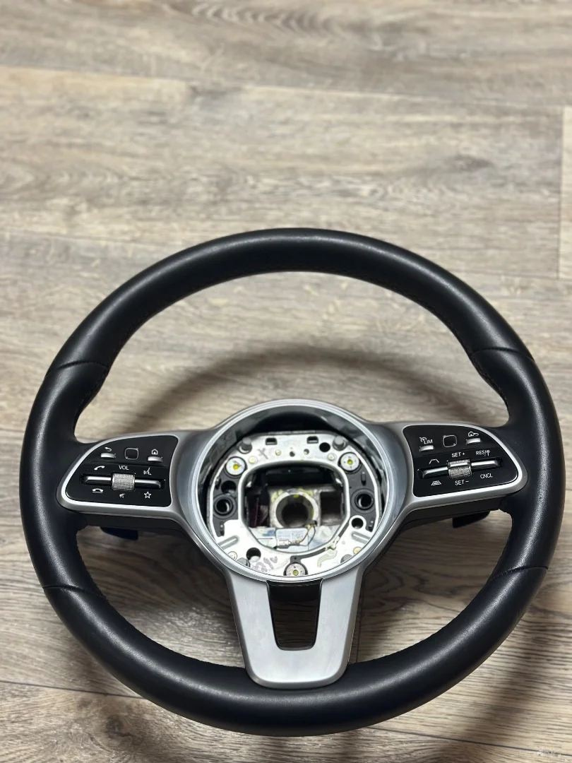 Руль Mercedes-Benz - изображение 1