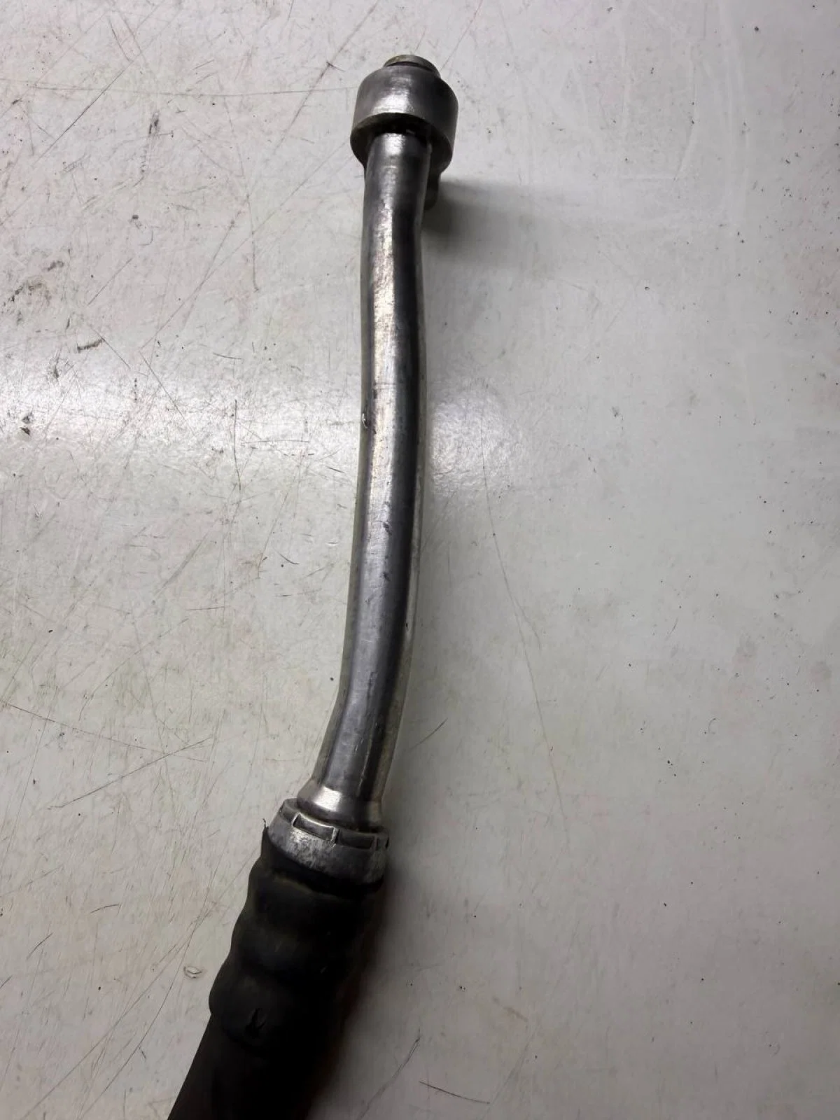 Трубка кондиционера Volkswagen Passat B5 рестайлинг (2000—2005) - миниатюра 4
