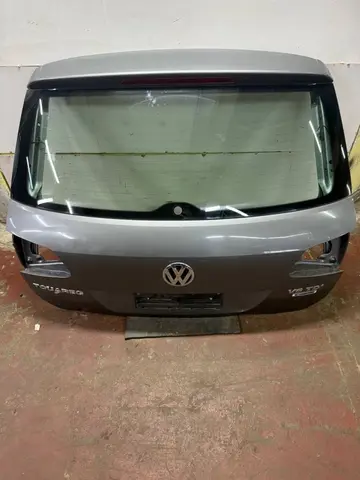 Дверь багажника со стеклом Volkswagen Touareg II рестайлинг (2014—2018)