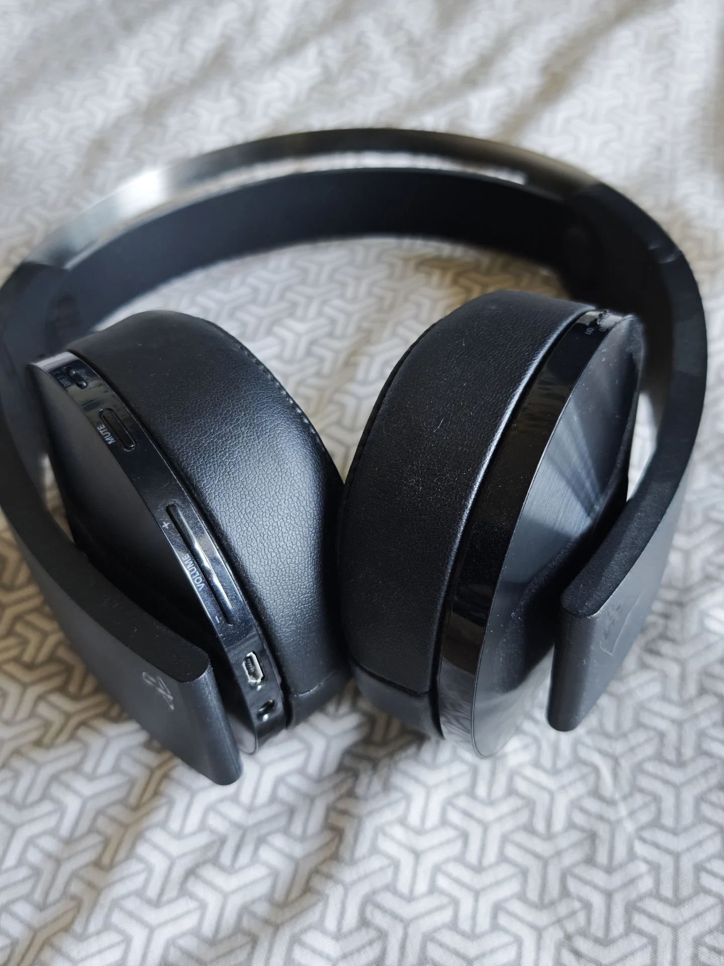 Гарнитура Sony Platinum Wireless (CECHYA-0090) - миниатюра 2