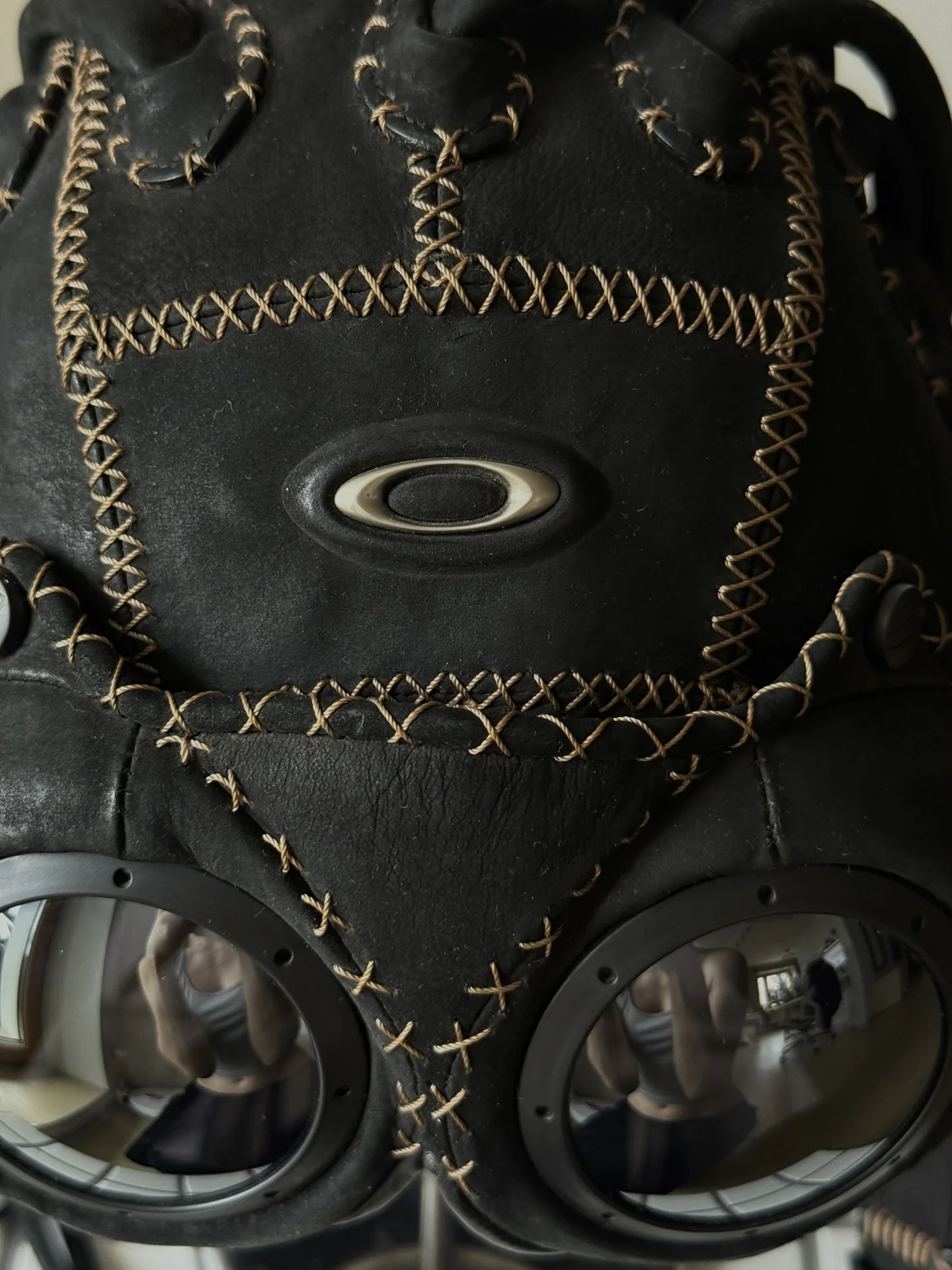 Легендарный шлем Oakley Medusa Helmet - миниатюра 2