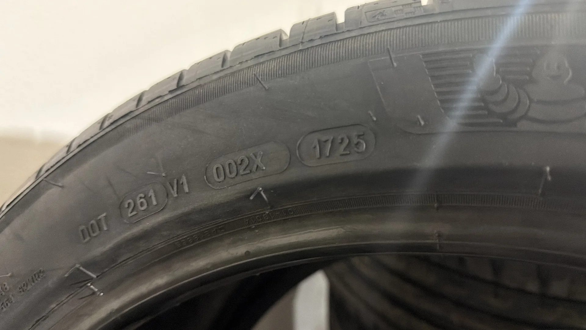 MICHELIN Pilot Sport 4 SUV 275/40 R21 и 315/35 R21 - миниатюра 2