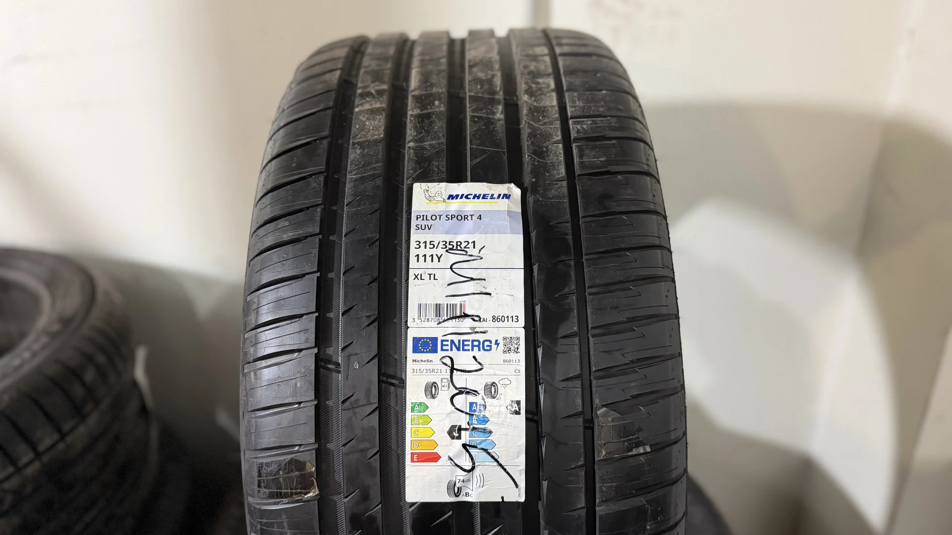 MICHELIN Pilot Sport 4 SUV 275/40 R21 и 315/35 R21 - миниатюра 3