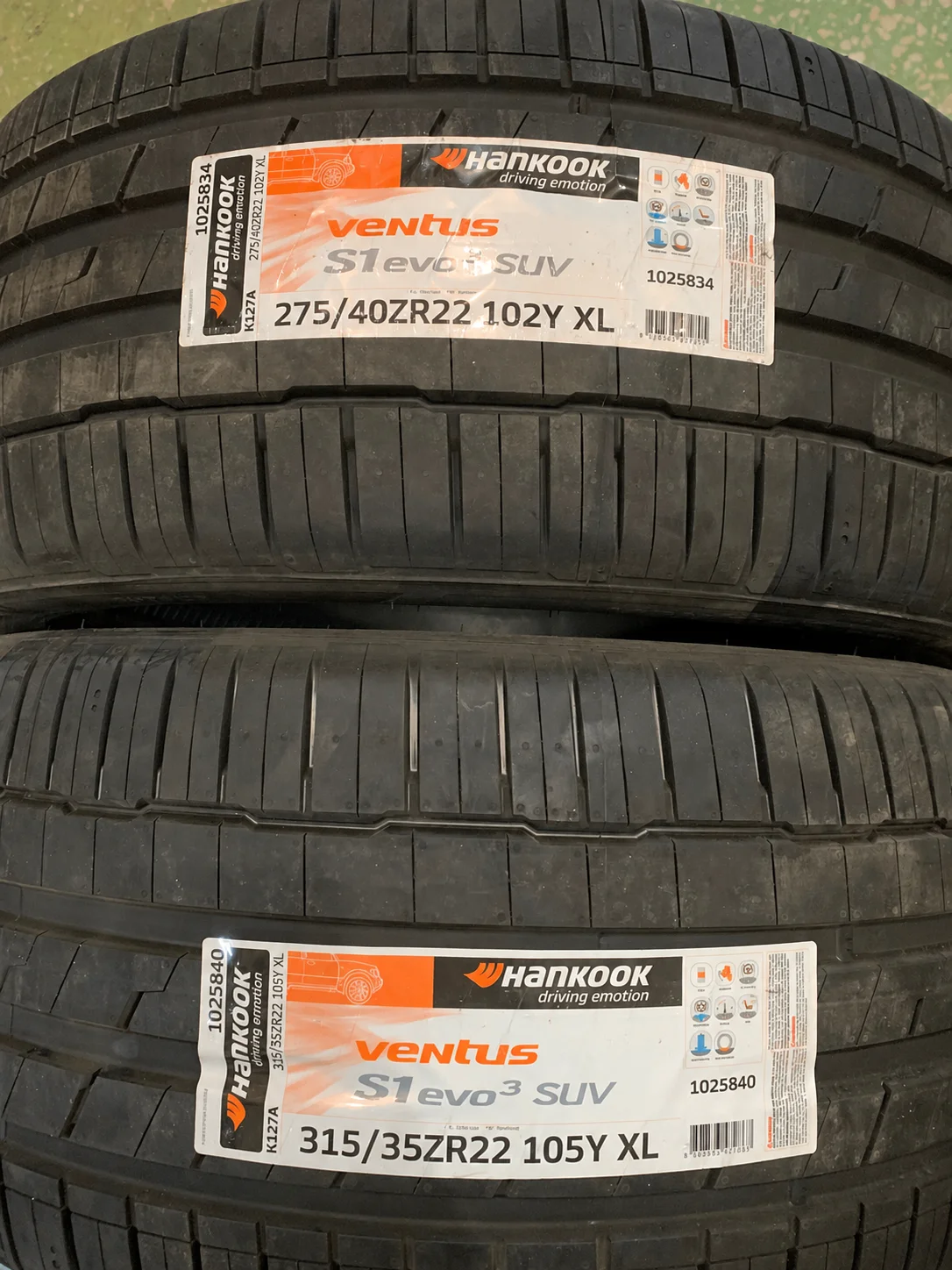 Hankook Ventus S1 Evo 3 K127 275/40 R22 и 315/35 R