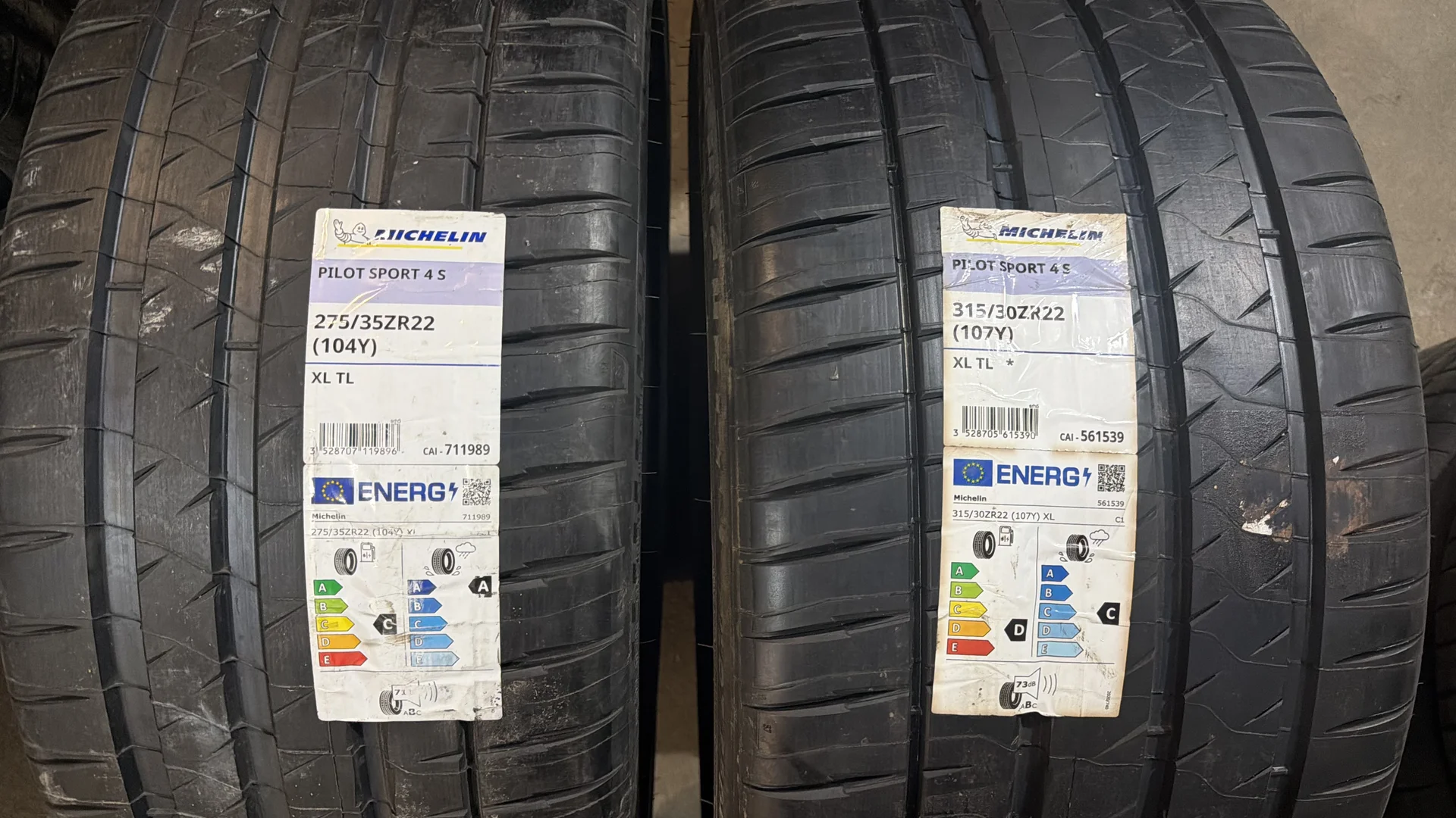 MICHELIN Pilot Sport 4 S 275/35 R22 и 315/30 R22 1