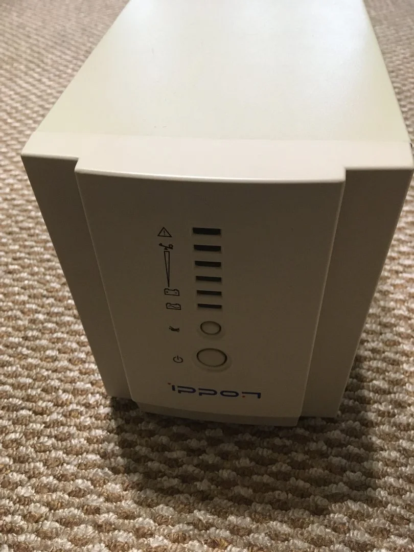 Ippon SMART Power Pro 1000 - миниатюра 2