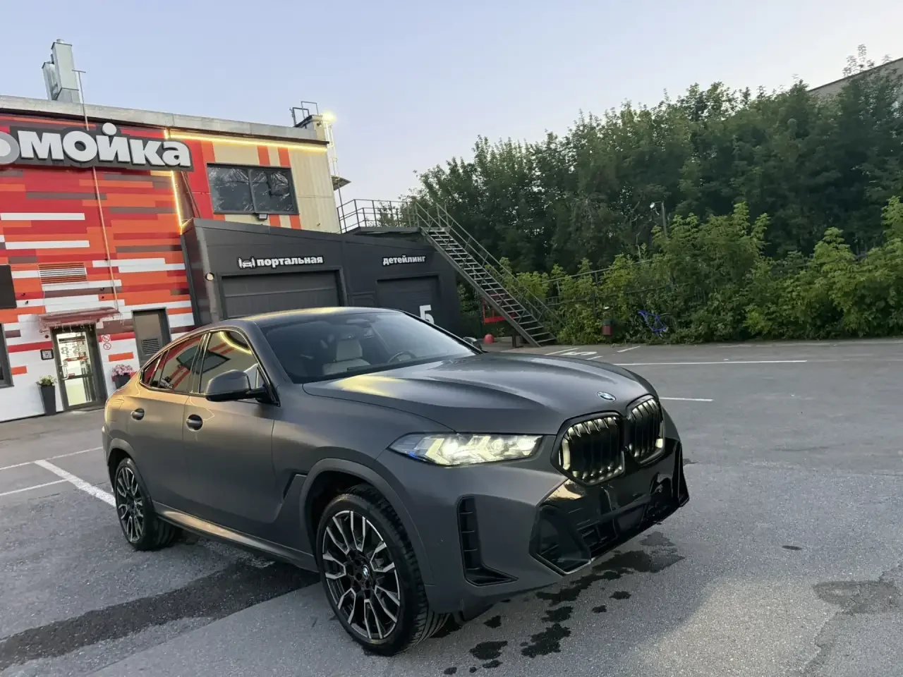 BMW X6 3.0 AT 2023г.в. 72 000км - миниатюра 2