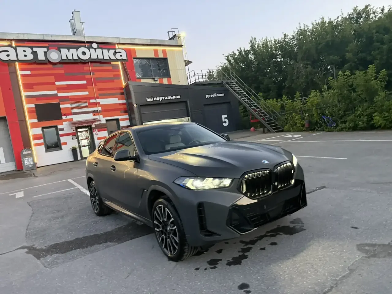 BMW X6 3.0 AT 2023г.в. 72 000км - миниатюра 5
