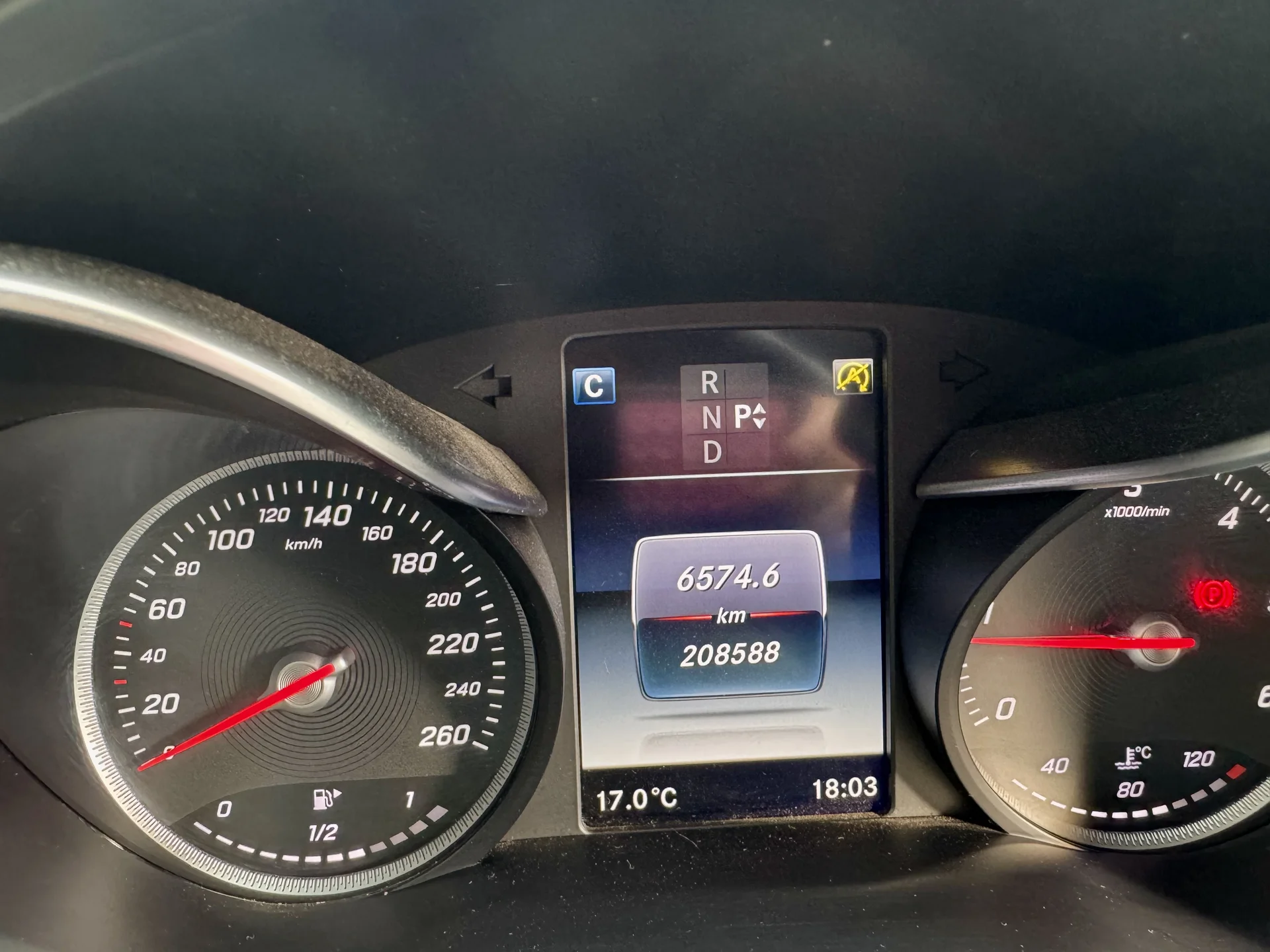 Mercedes c250d 4matic - миниатюра 9